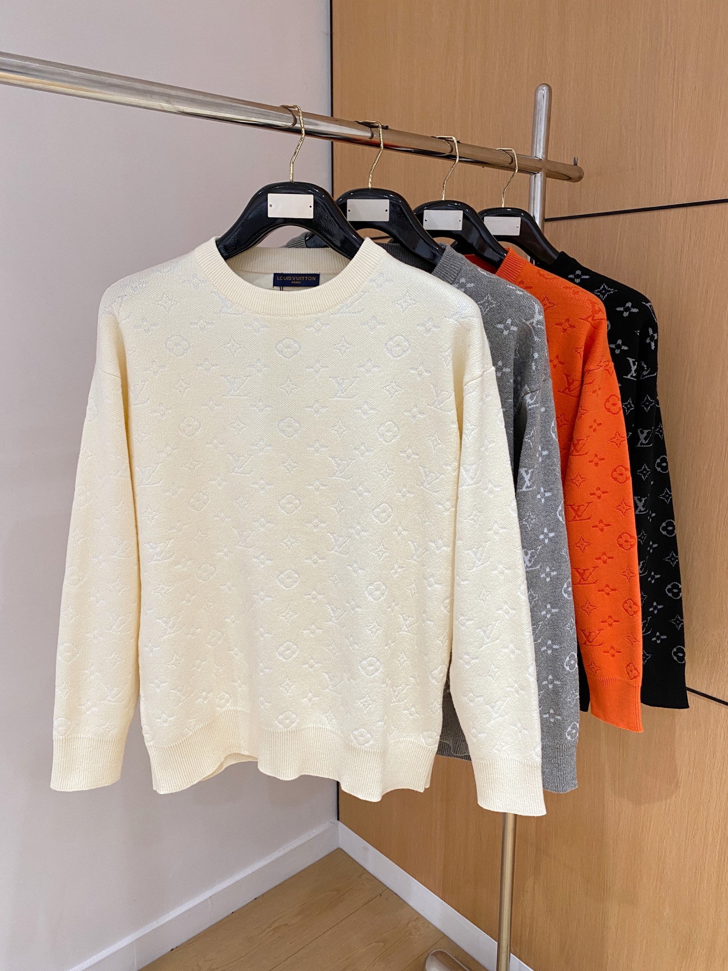 Louis Vuitton Basic Clothing Wool M-l-xl