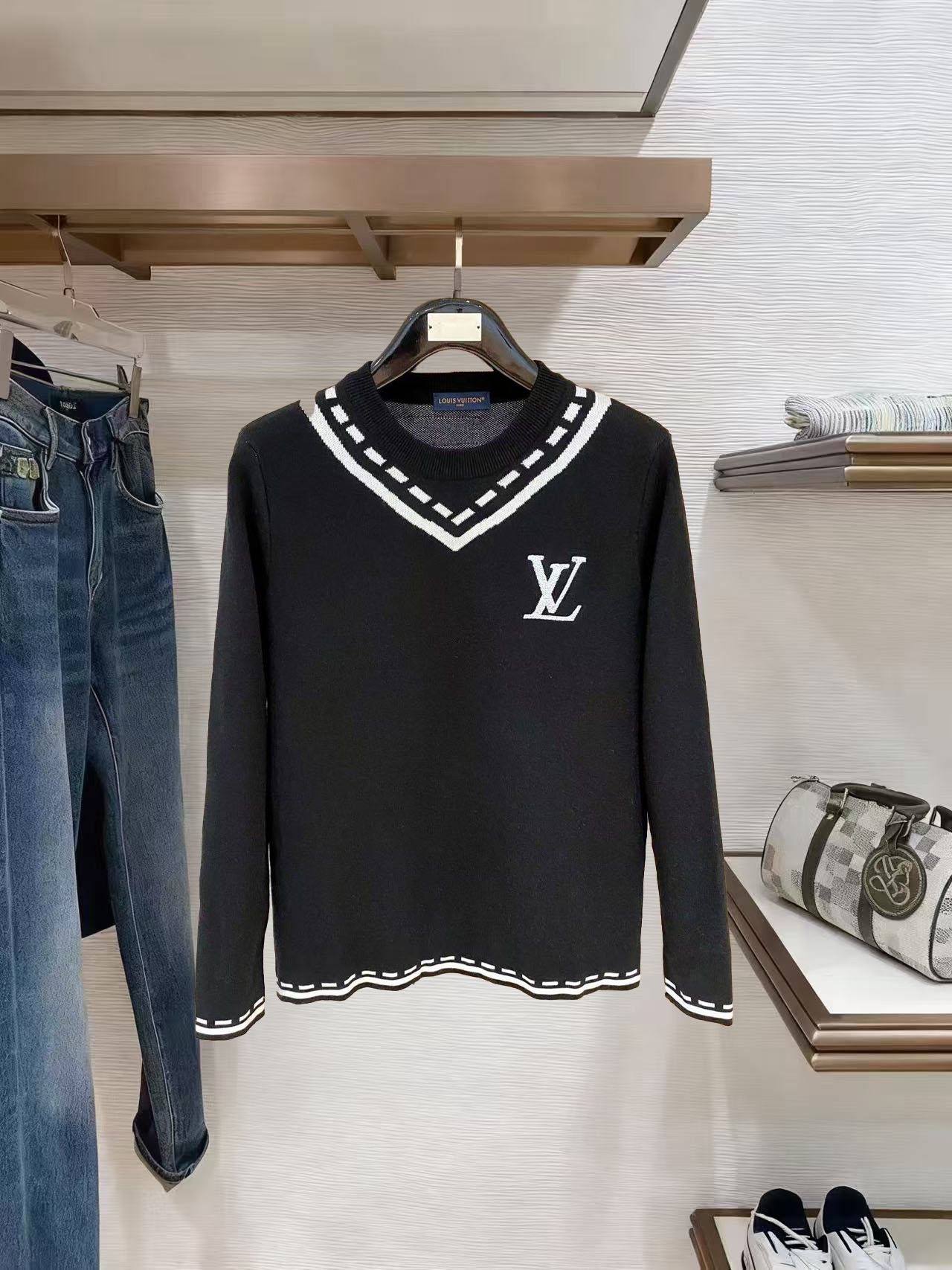 Louis Vuitton Basic Clothing Wool M-l-xl