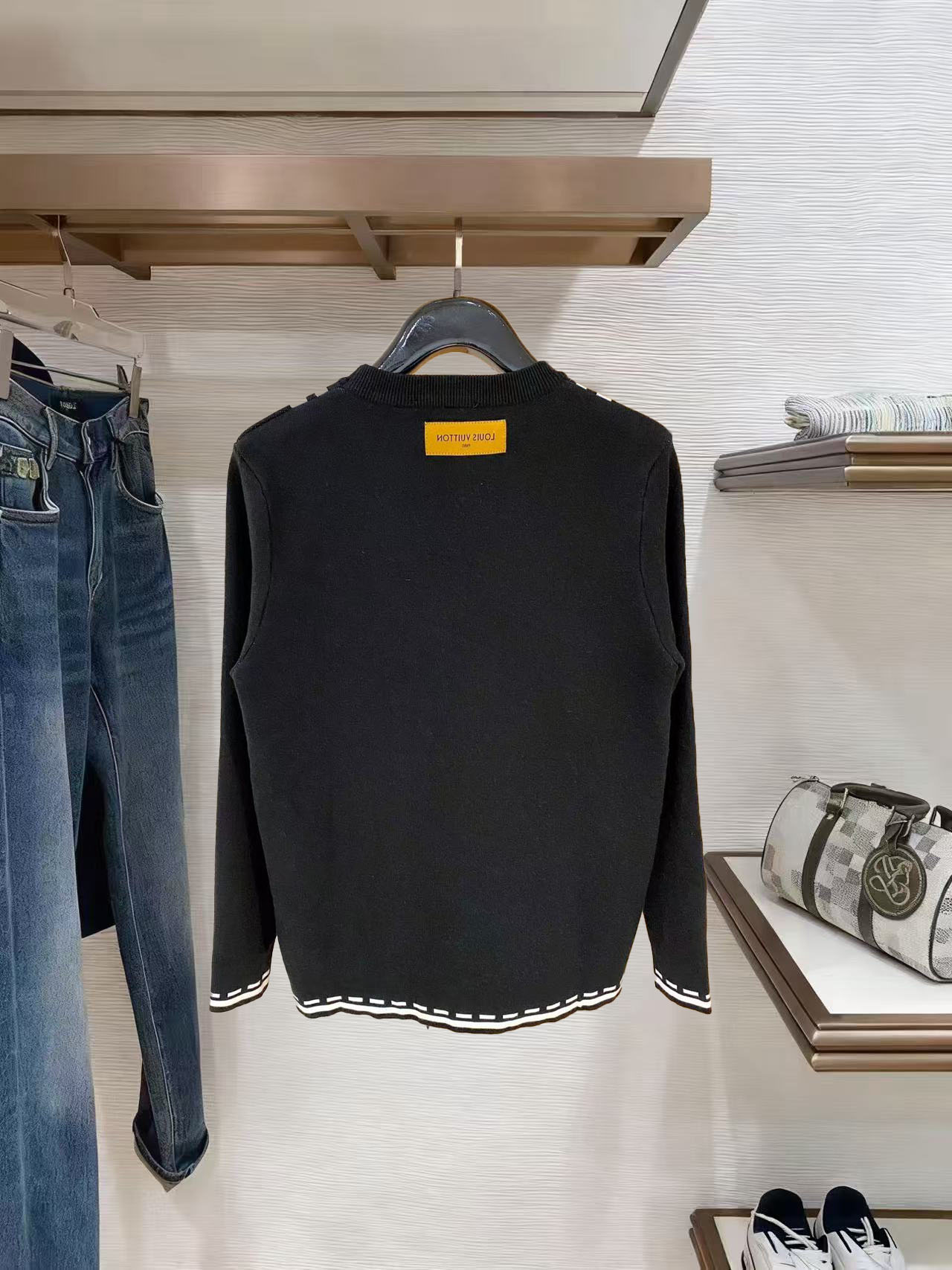 Louis Vuitton Basic Clothing Wool M-l-xl