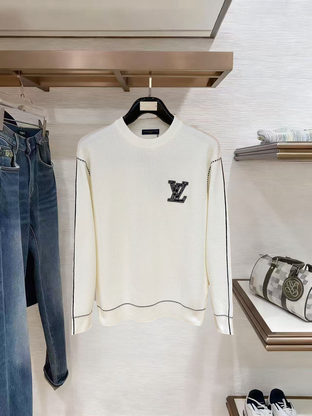 Louis Vuitton Basic Clothing Wool M-l-xl