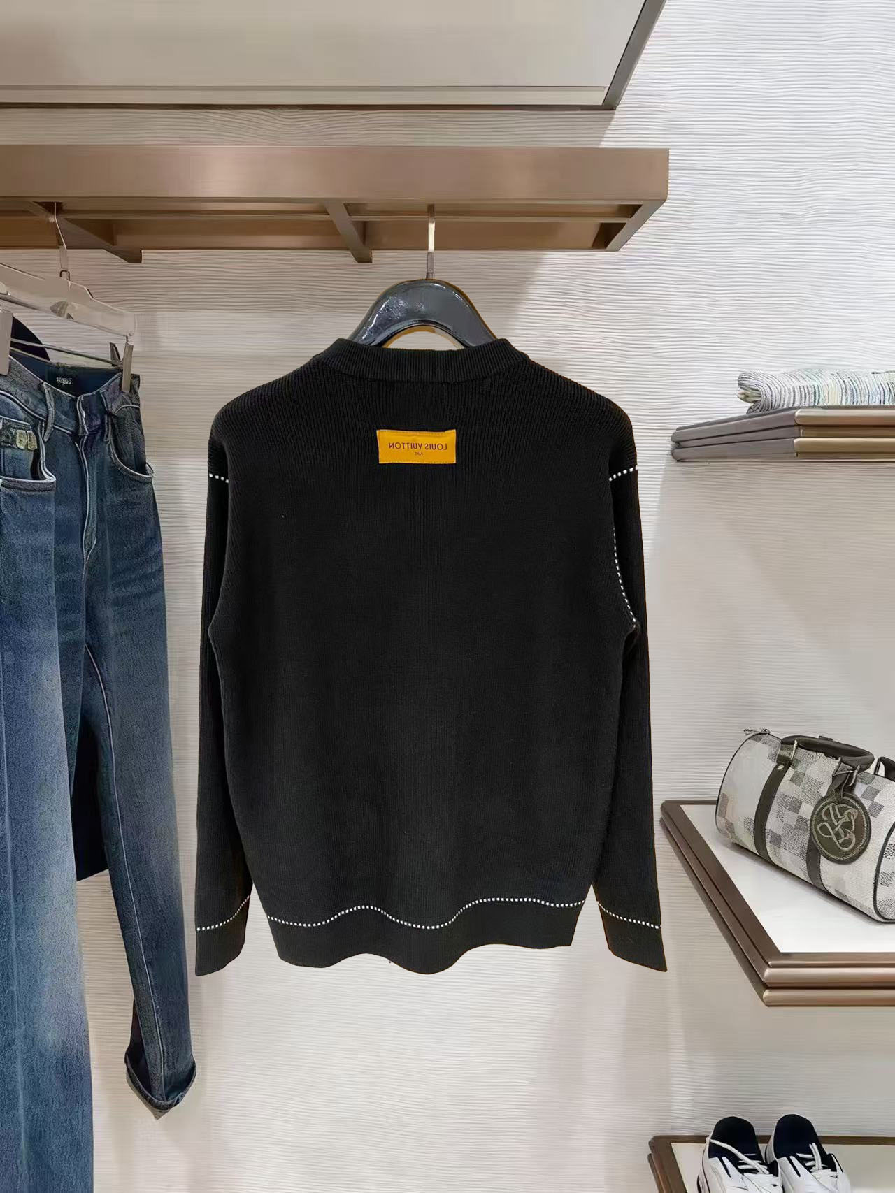 Louis Vuitton Basic Clothing Wool M-l-xl