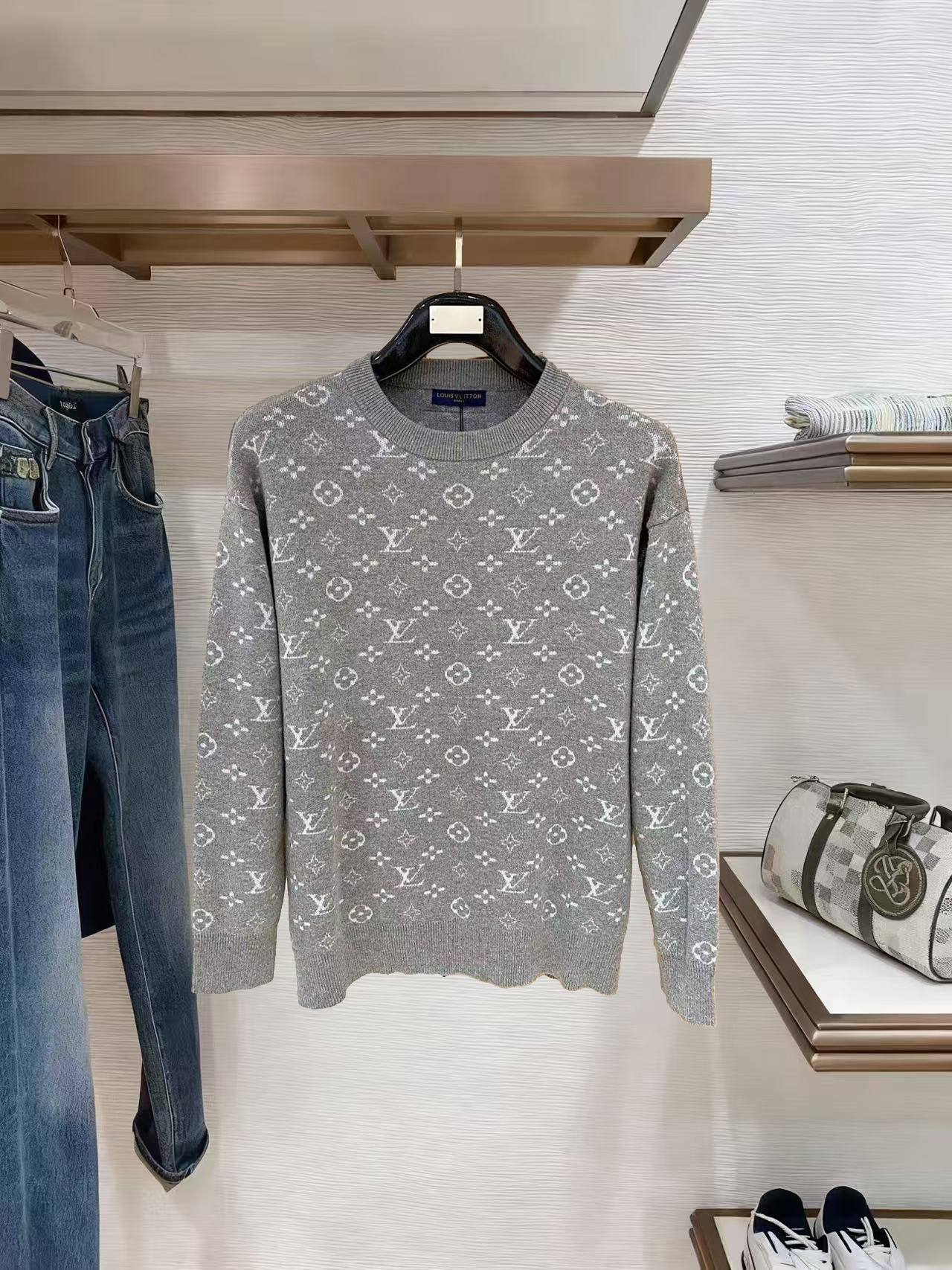 Louis Vuitton Basic Clothing Wool M-l-xl