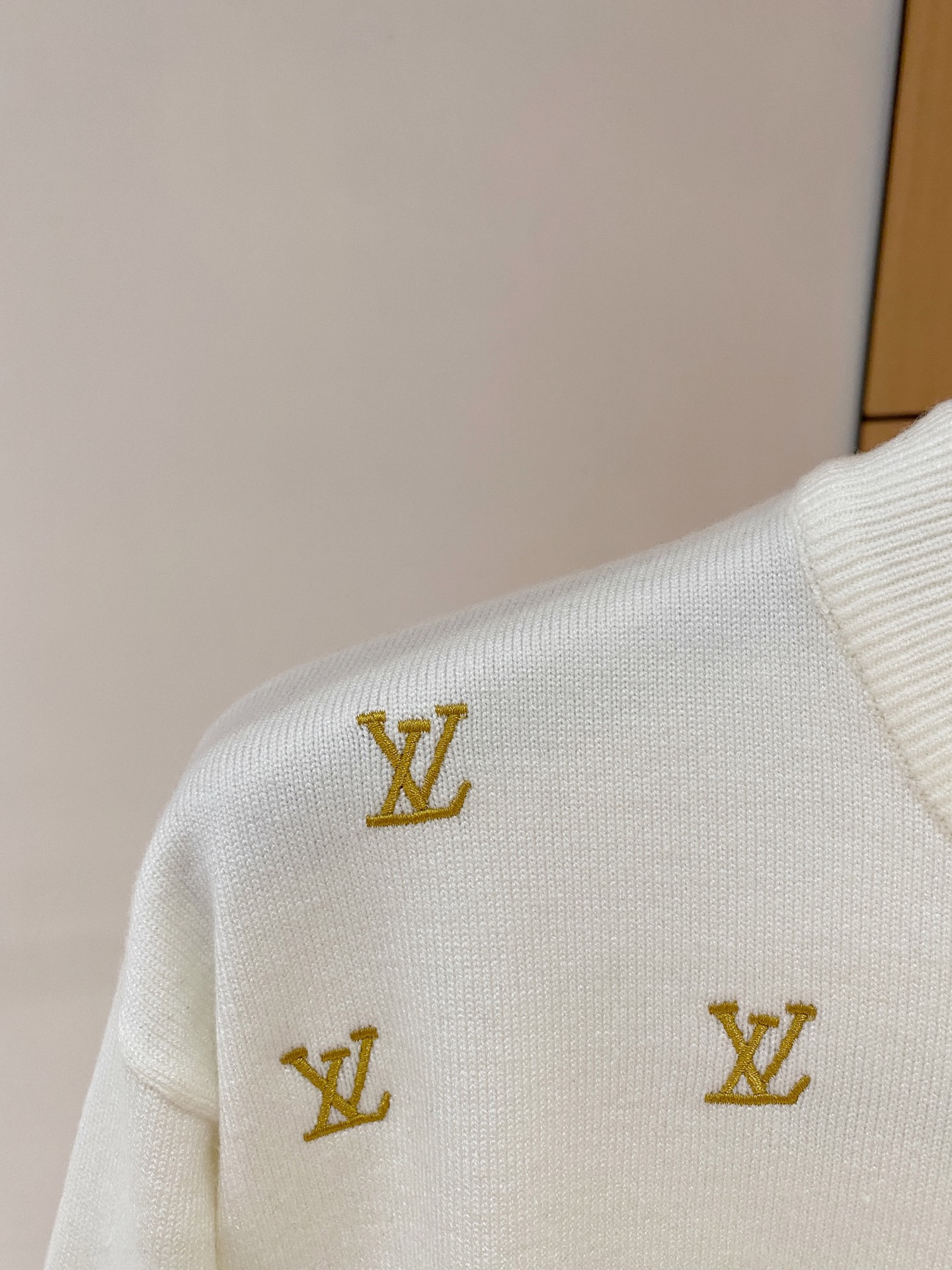 Louis Vuitton Basic Clothing Wool M-l-xl
