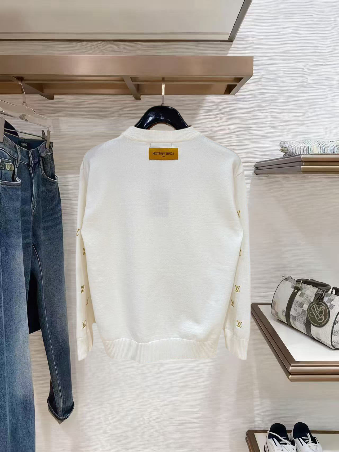 Louis Vuitton Basic Clothing Wool M-l-xl