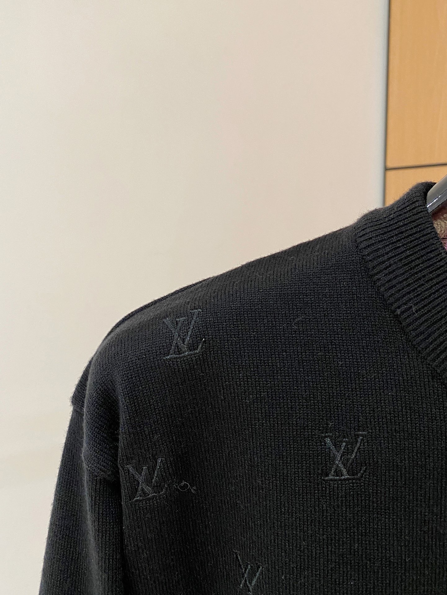 Louis Vuitton Basic Clothing Wool M-l-xl