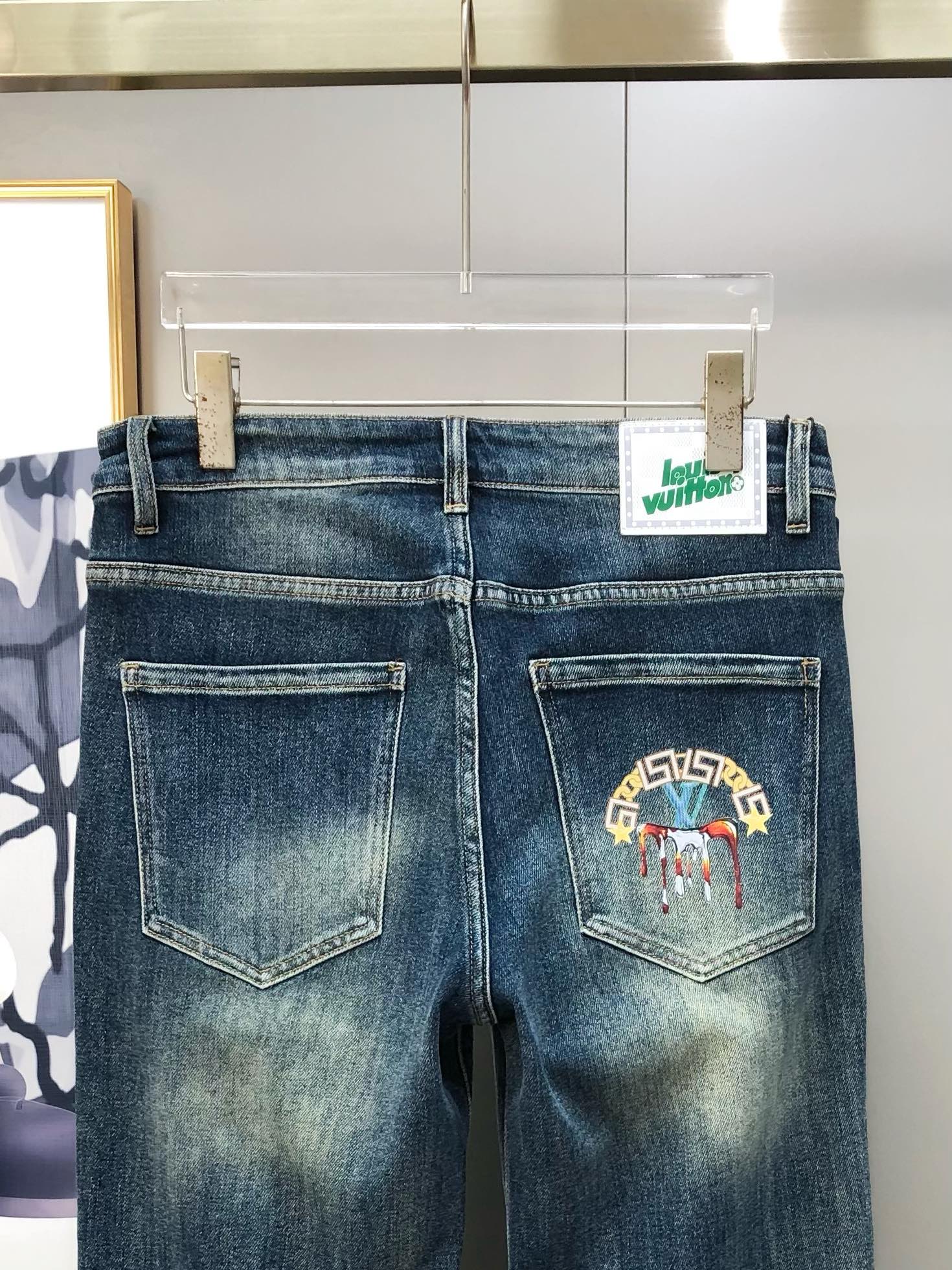 Louis Vuitton Male Jeans Cotton Loose Fit L-38