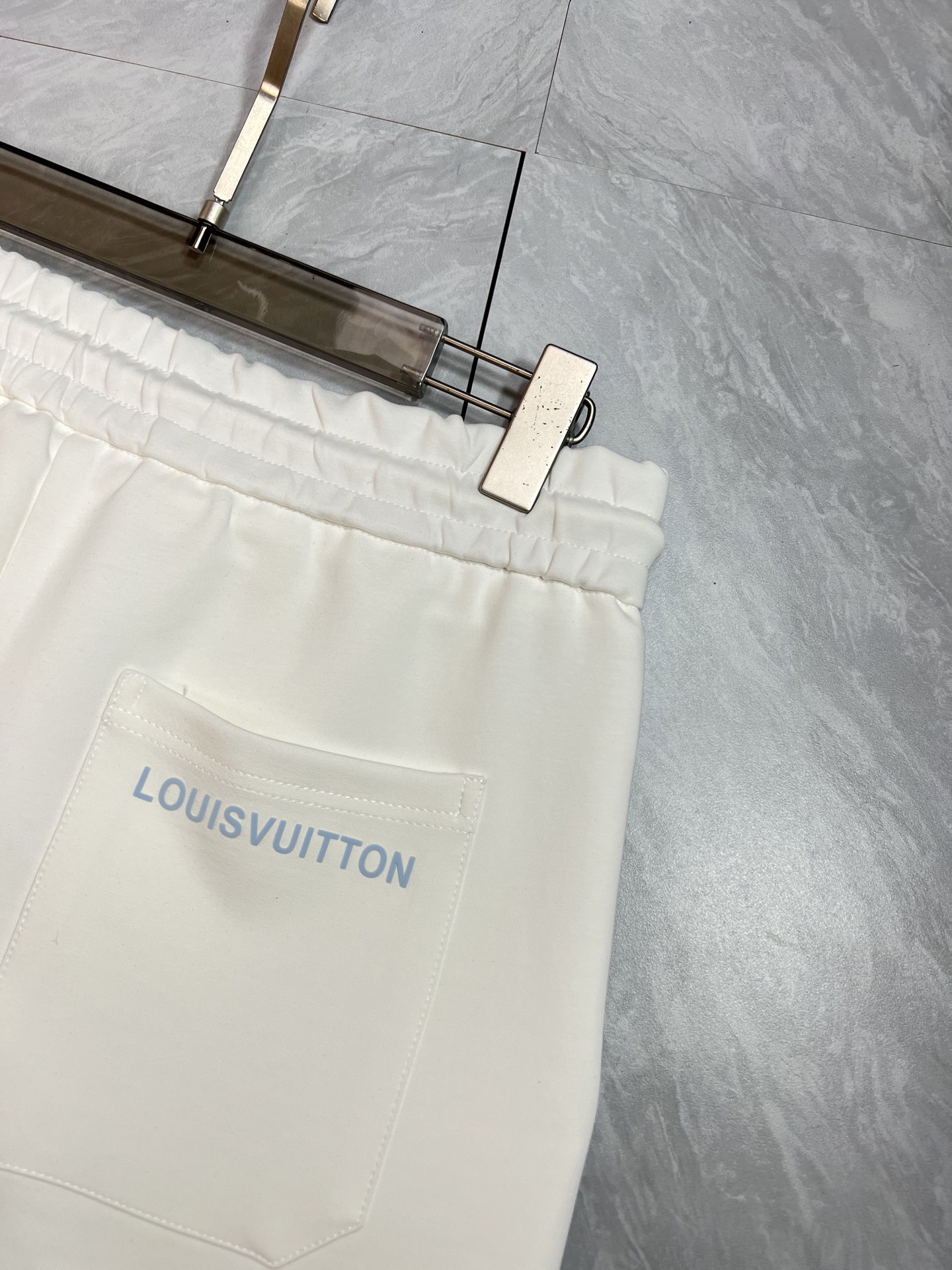 Louis Vuitton Basic Clothing M-l-xxxl-175140