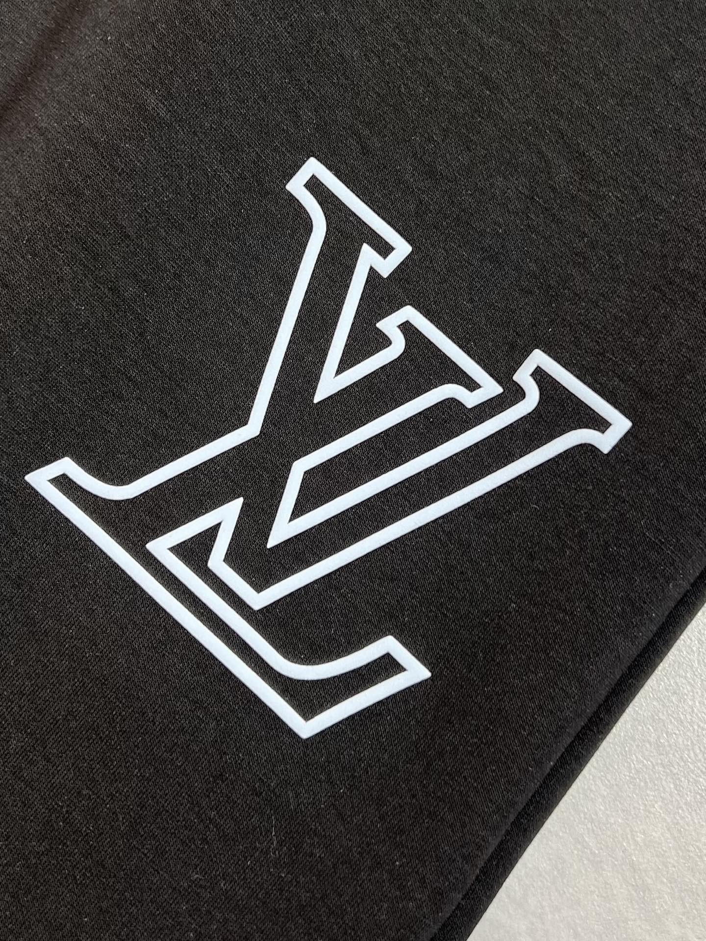 Louis Vuitton Basic Clothing M-l-xxxl-175140