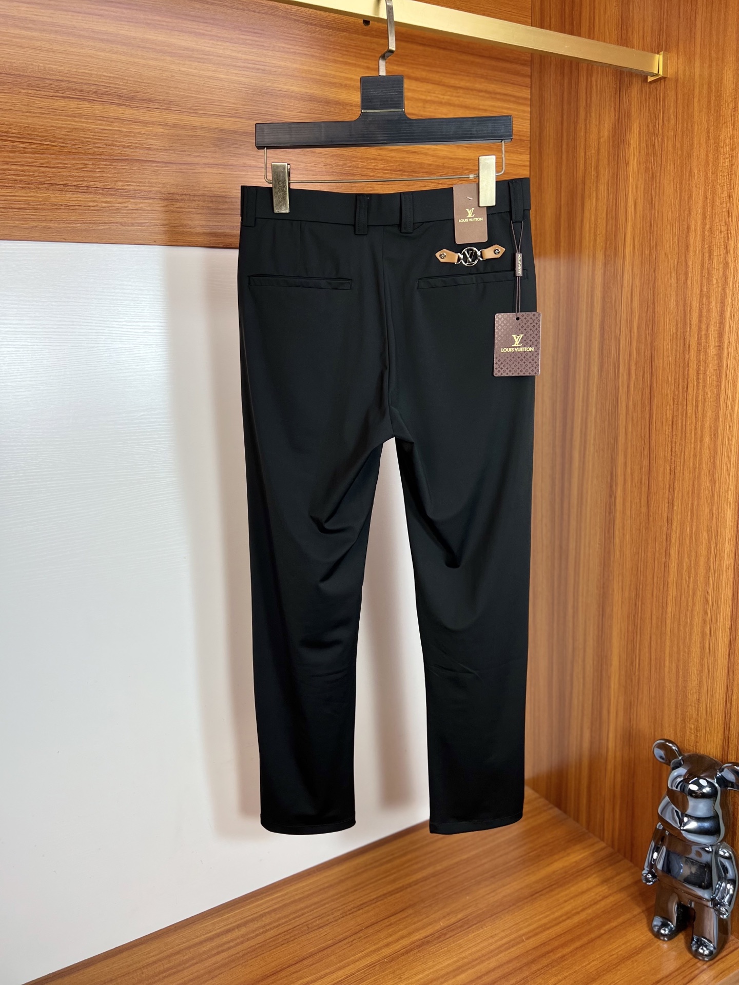 Louis Vuitton Basic Clothing L-175140-32