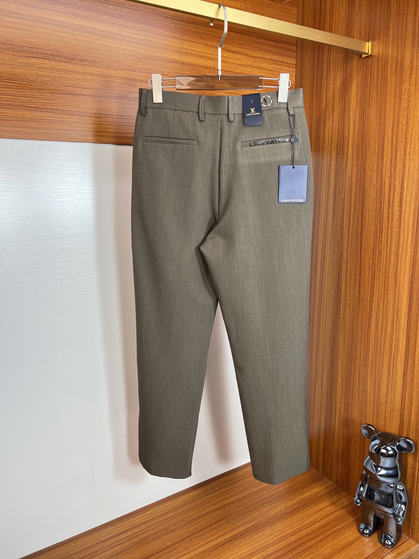 Louis Vuitton Basic Clothing L-175140-32