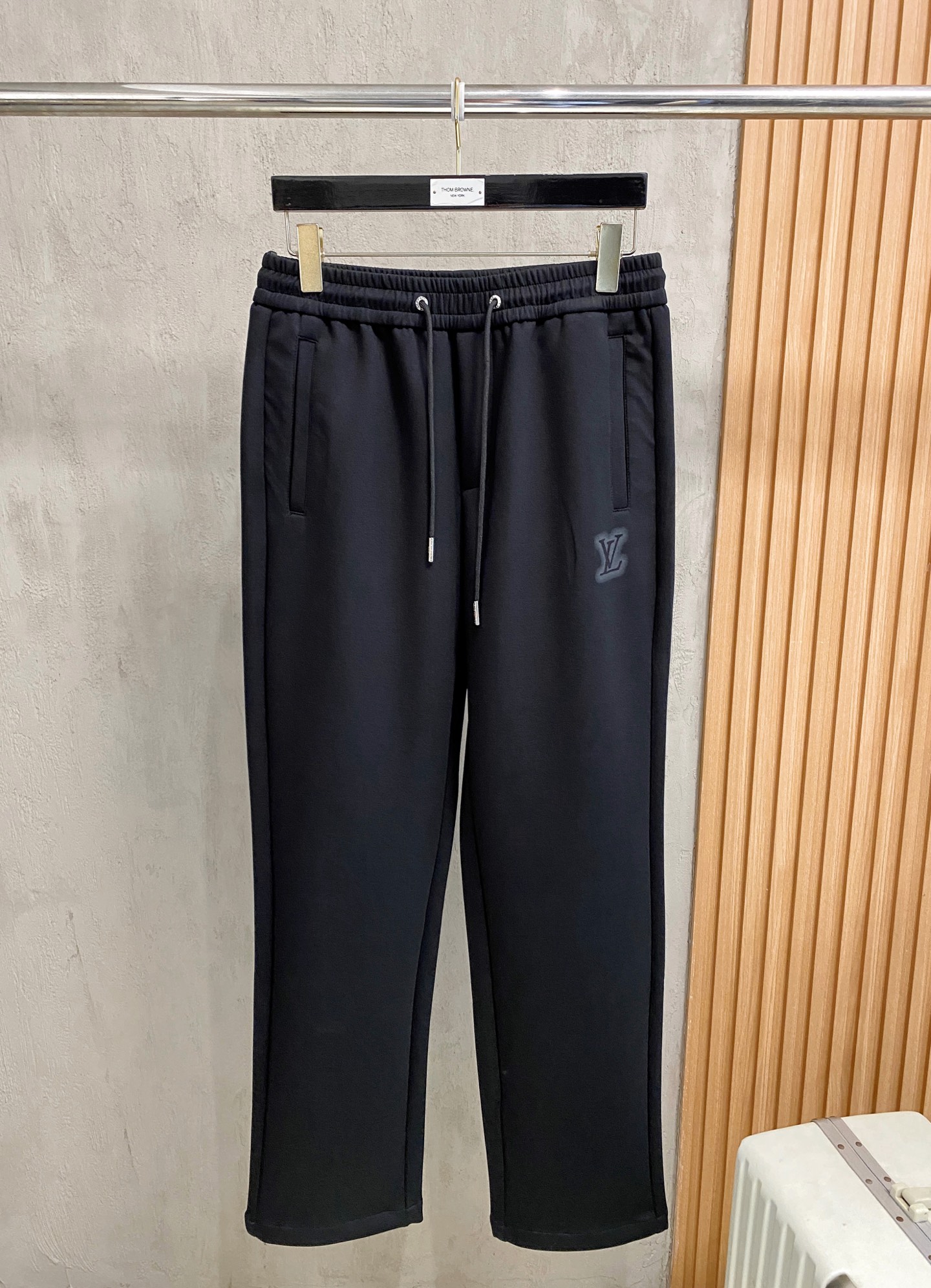 Louis Vuitton Basic Clothing M-l-xl