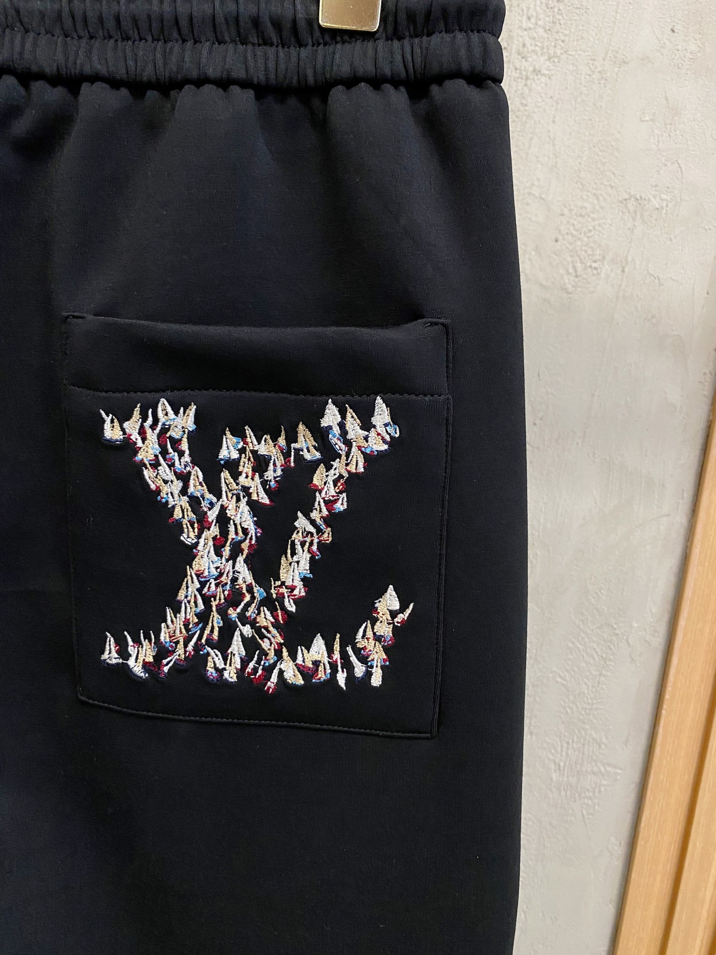 Louis Vuitton Basic Clothing M-l-xl