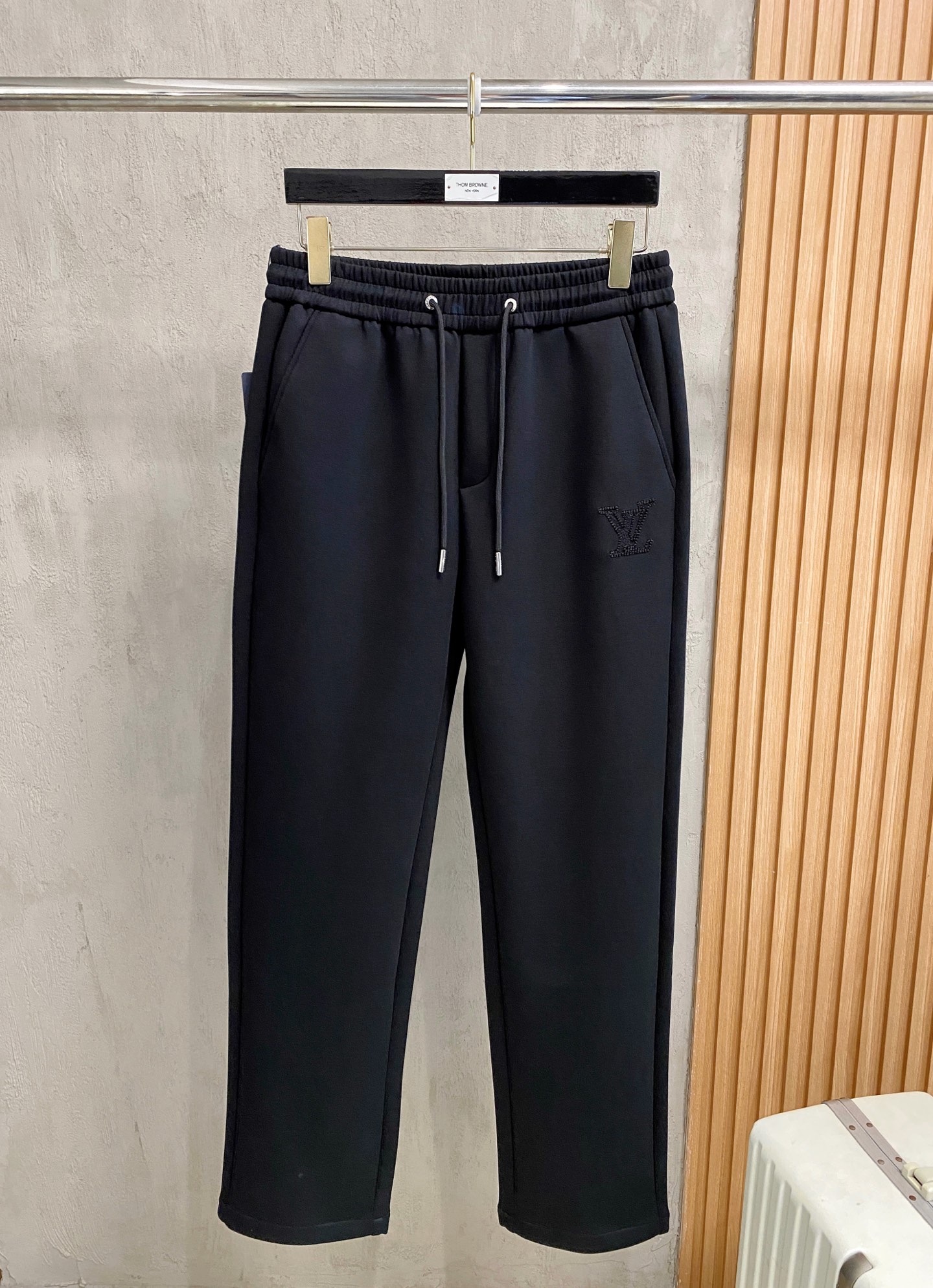 Louis Vuitton Basic Clothing M-l-xl