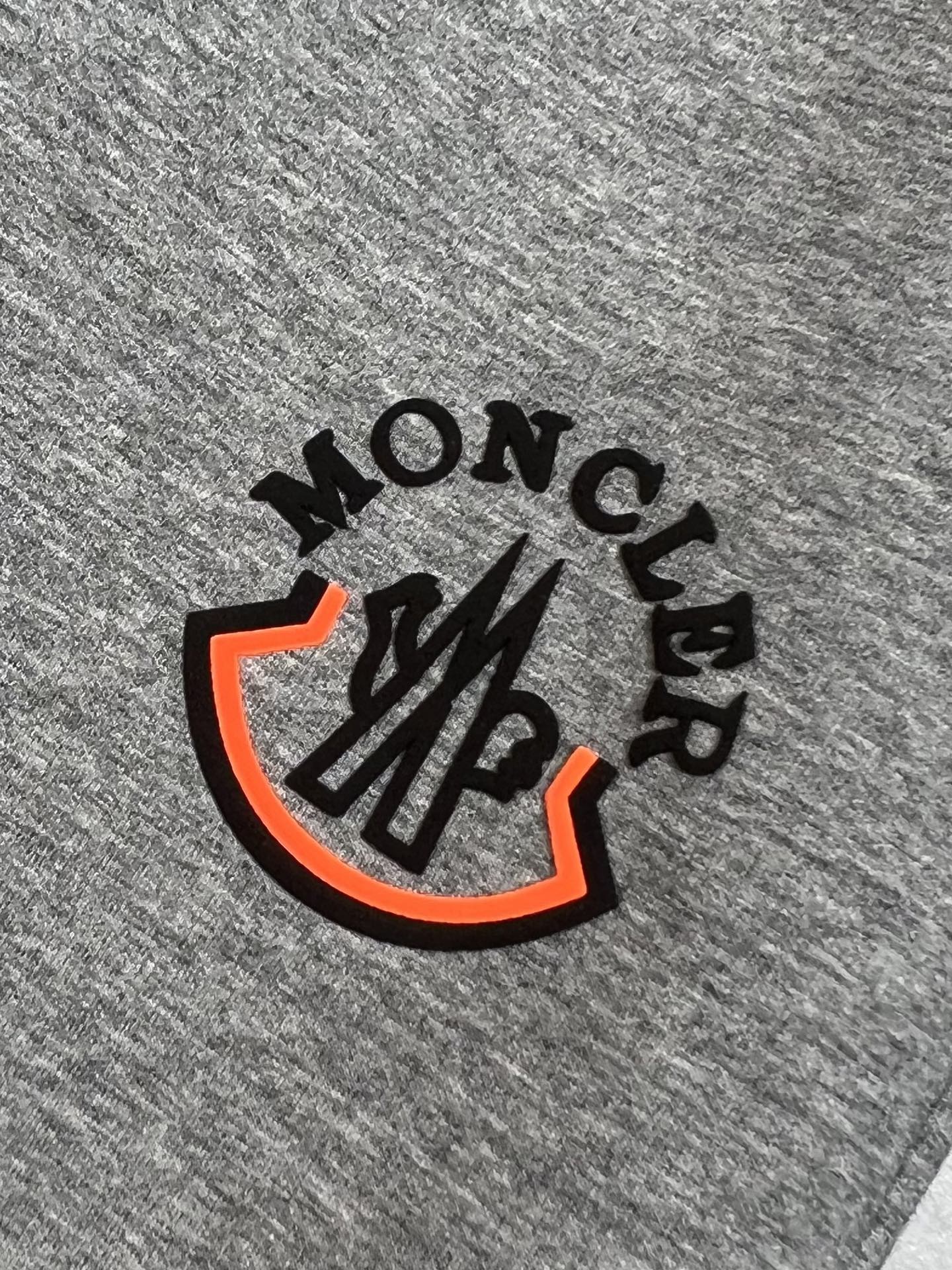 Moncler Basic Clothing M-l-xxxl-175140