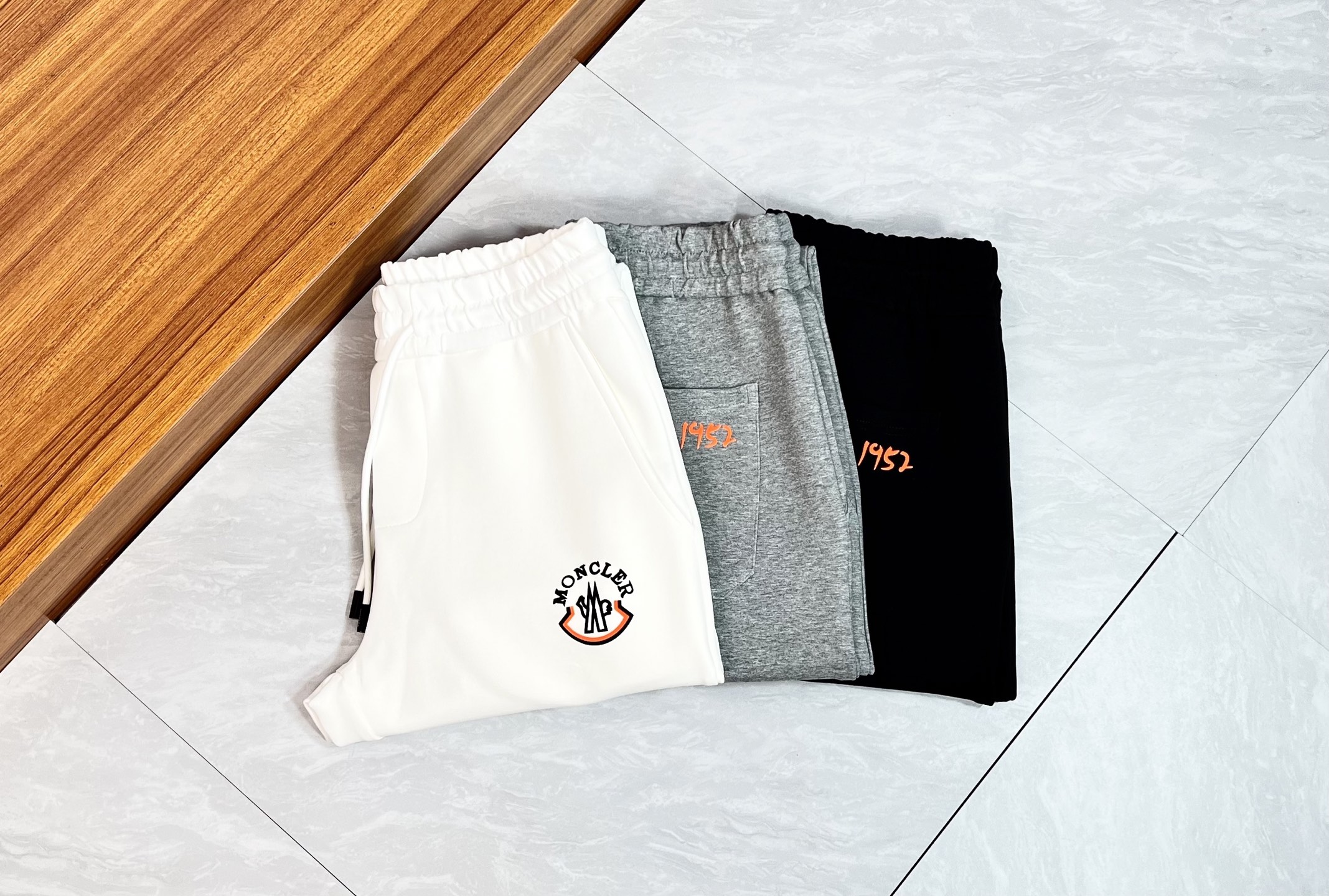 Moncler Basic Clothing M-l-xxxl-175140