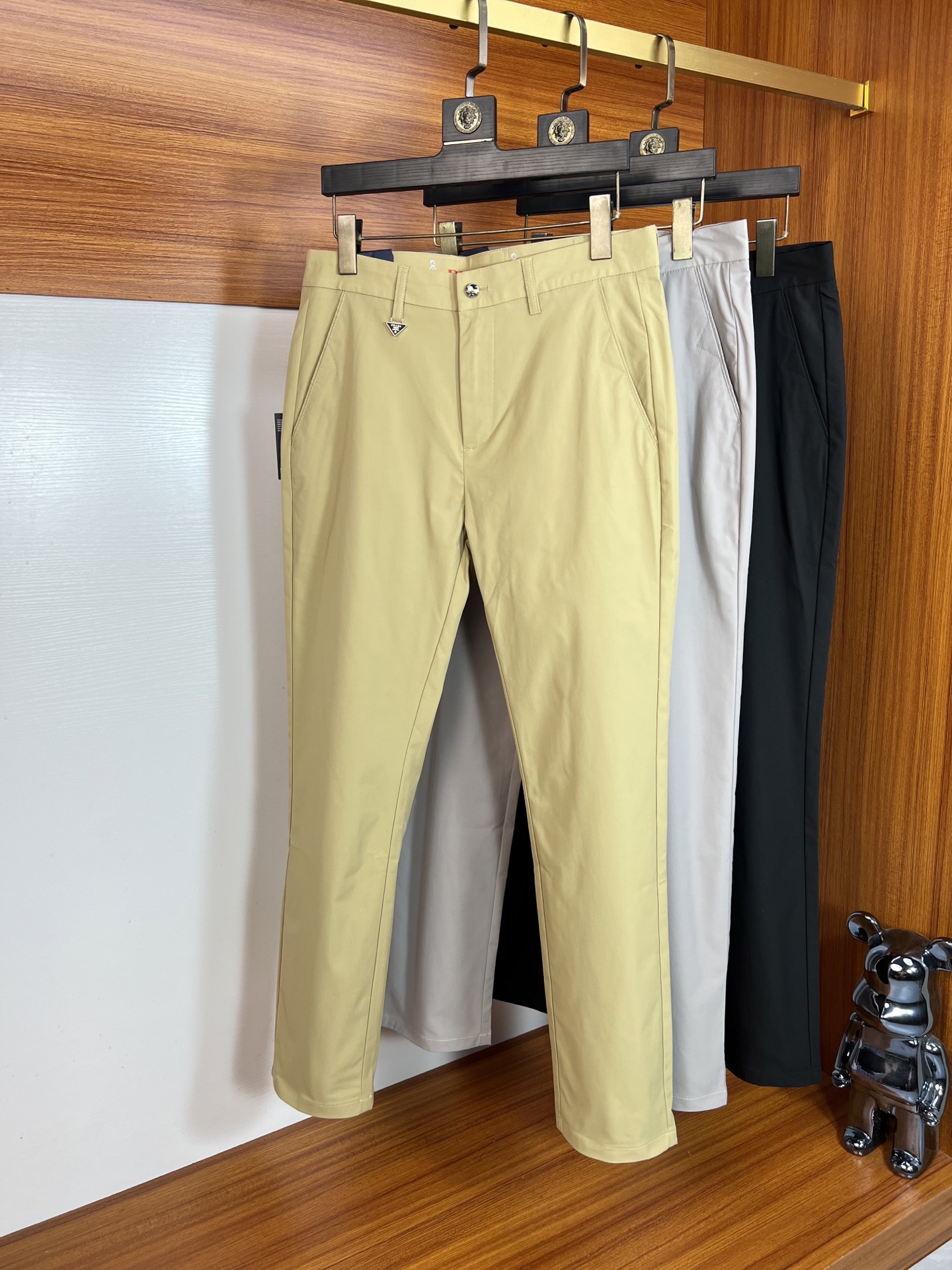 Prada Basic Clothing 175140-32