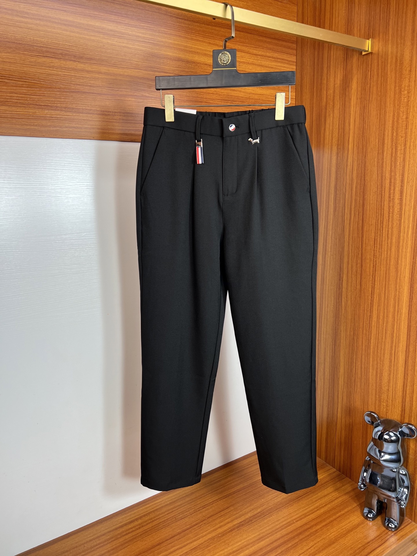 Thom Browne Basic Clothing 175140-32