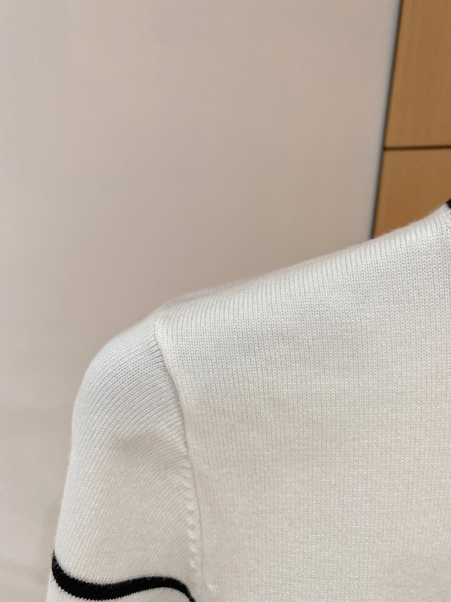 Gucci Basic Clothing Wool M-xl