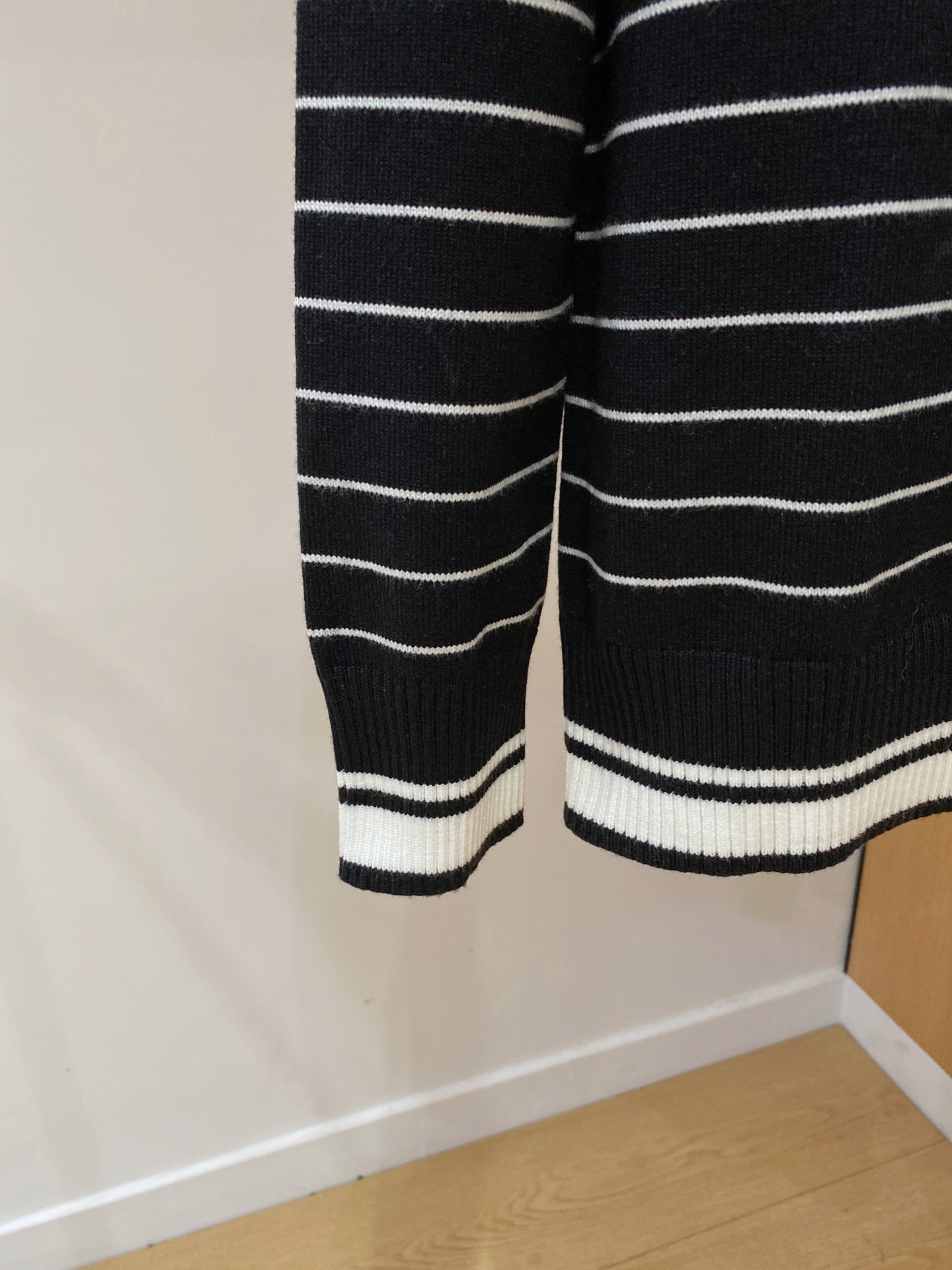 Gucci Basic Clothing Wool M-xl