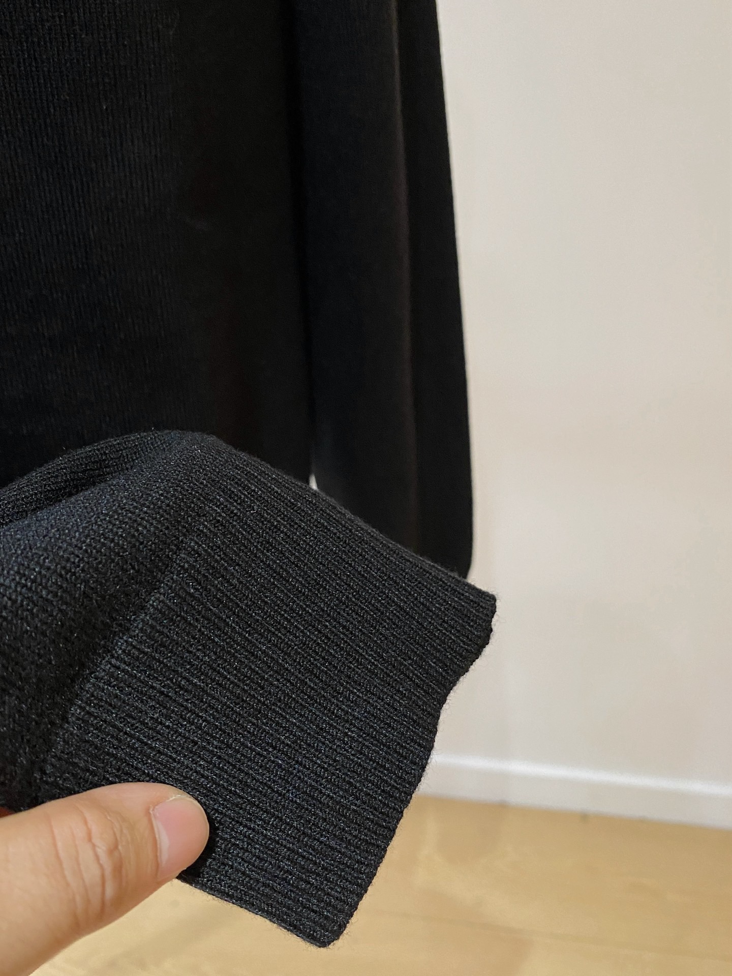 Gucci Basic Clothing Wool M-xl