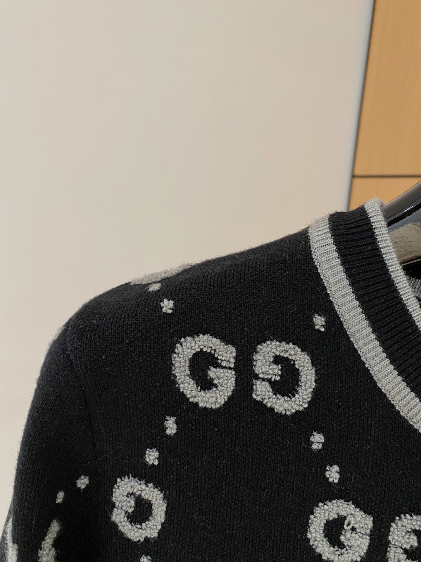 Gucci Basic Clothing Wool M-xl