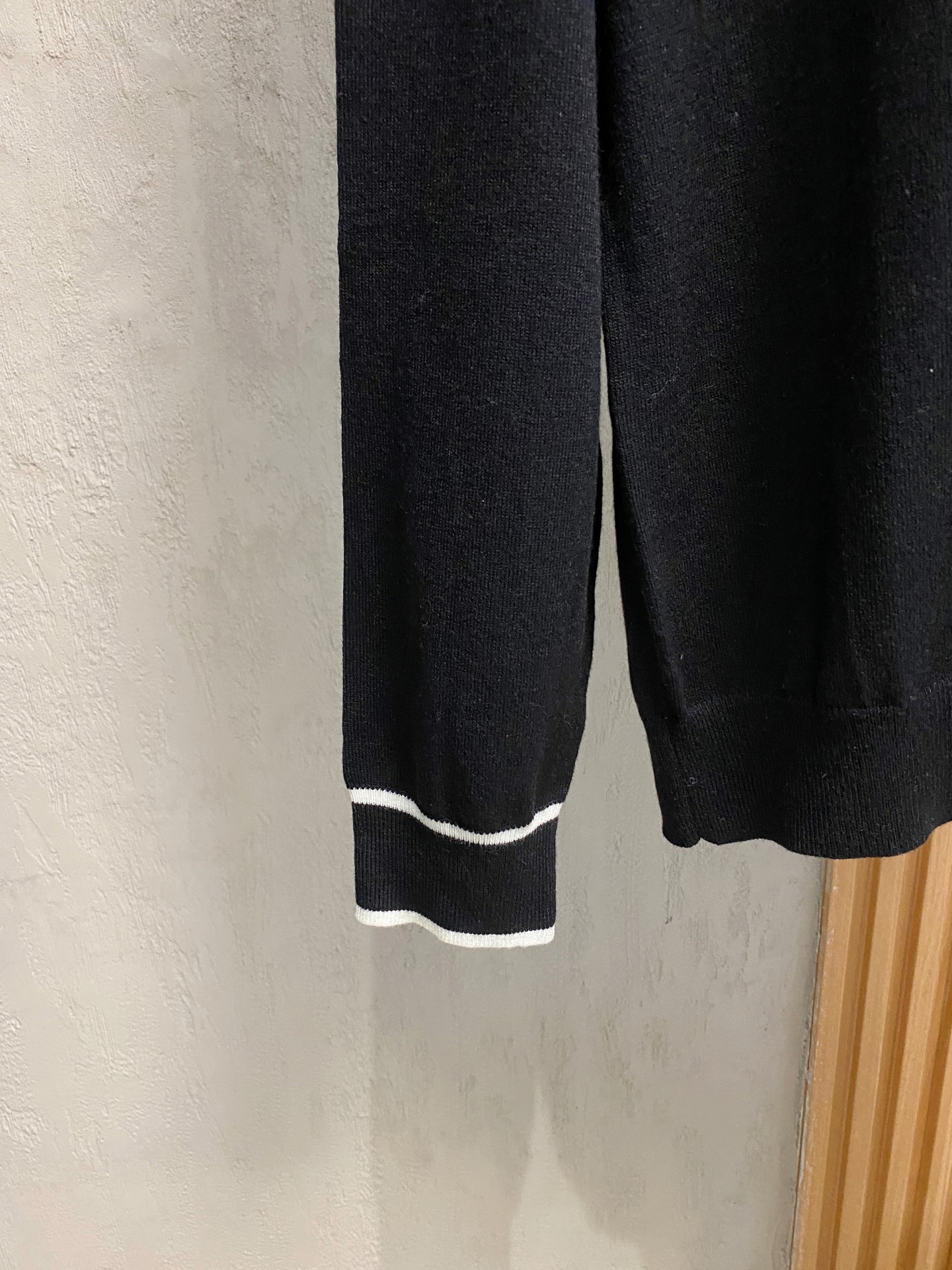 Gucci Basic Clothing Wool M-xl