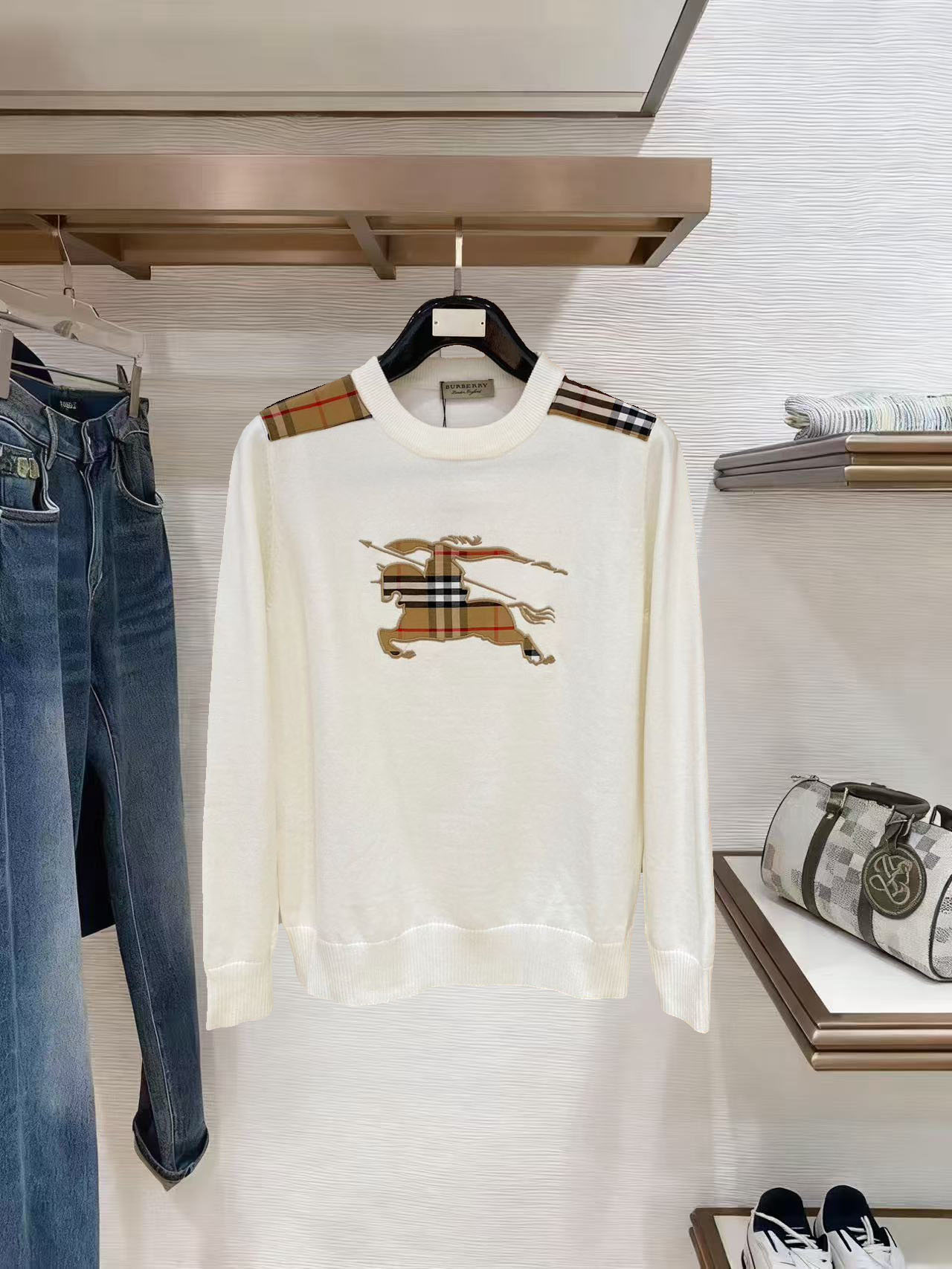 Burberry Basic Clothing Wool M-xl