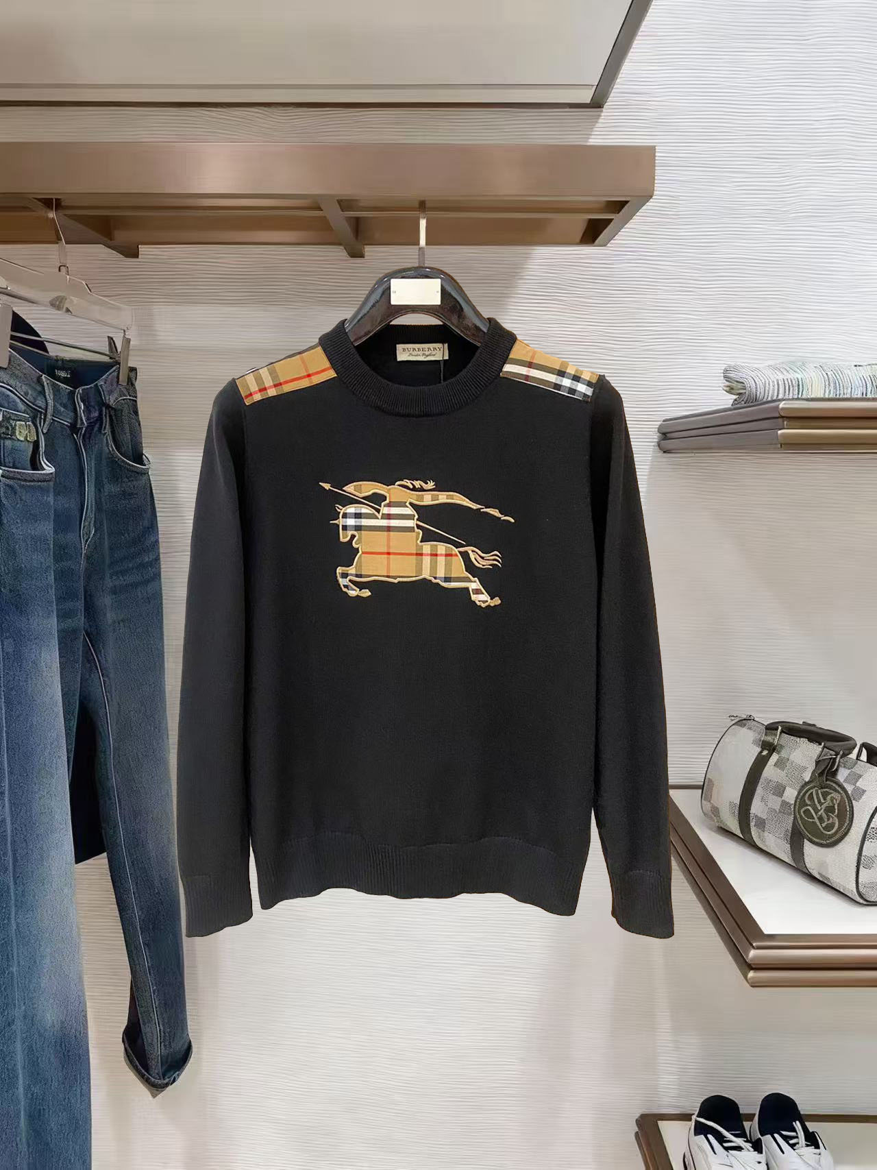 Burberry Basic Clothing Wool M-xl