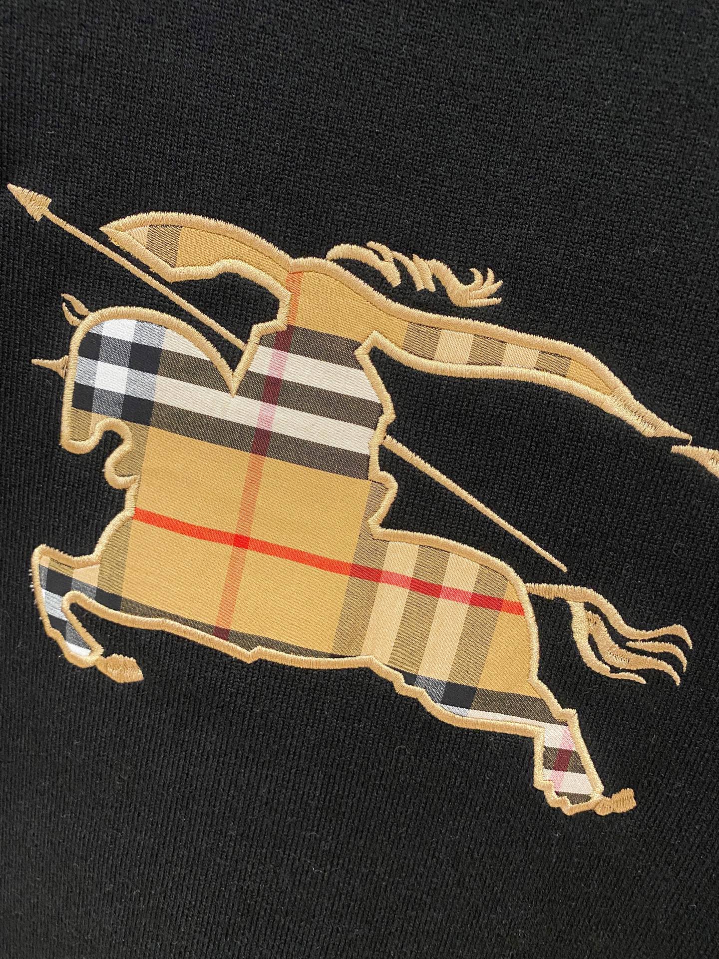 Burberry Basic Clothing Wool M-xl