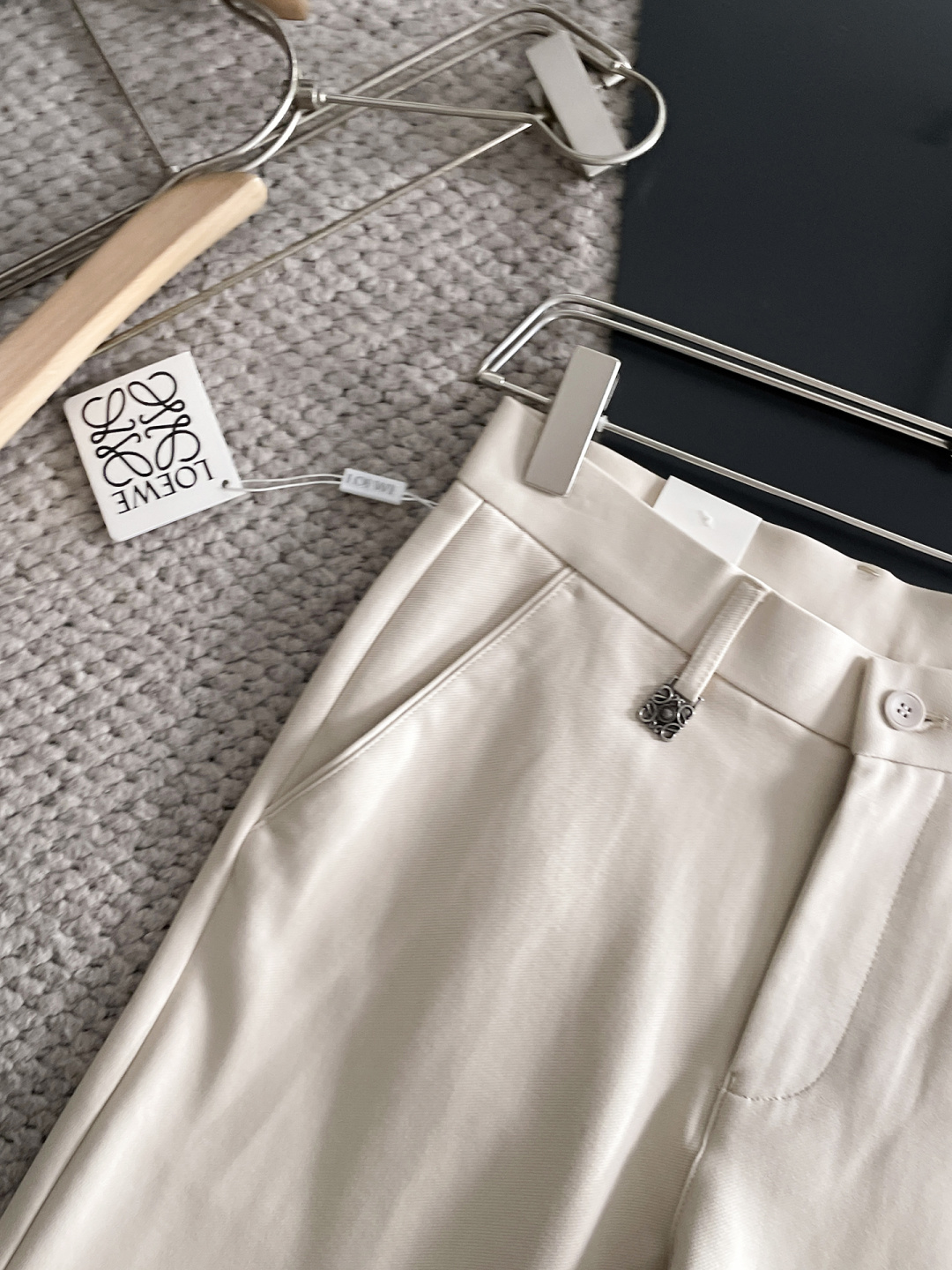 Loewe Basic Clothing