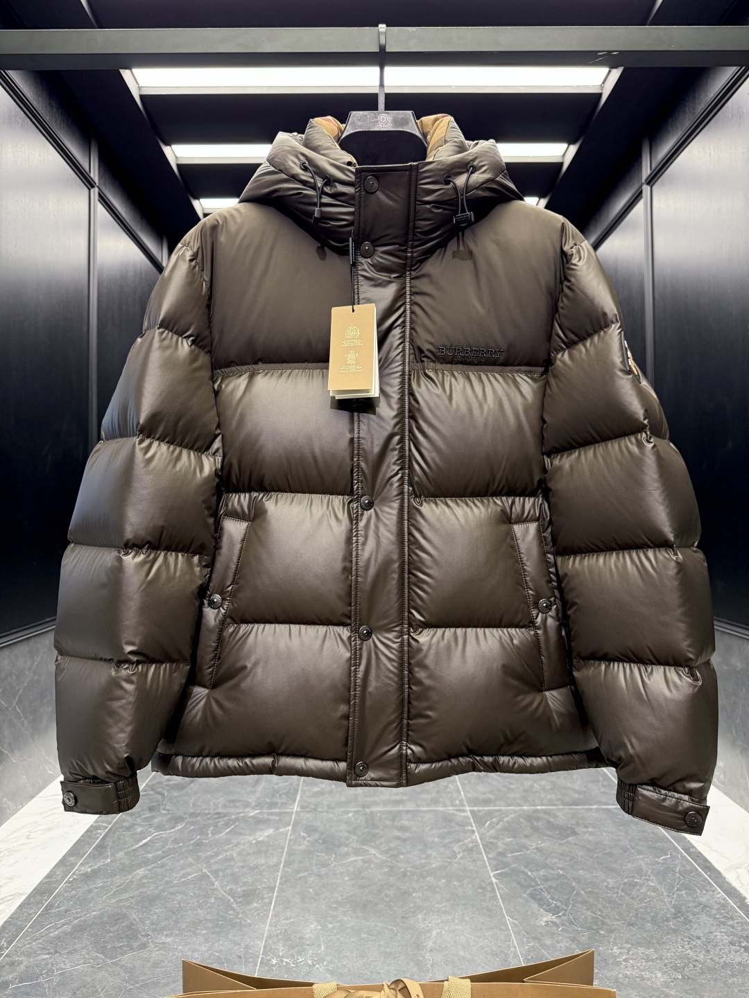 Burberry Down Jacket Cotton Black Hooded S-l