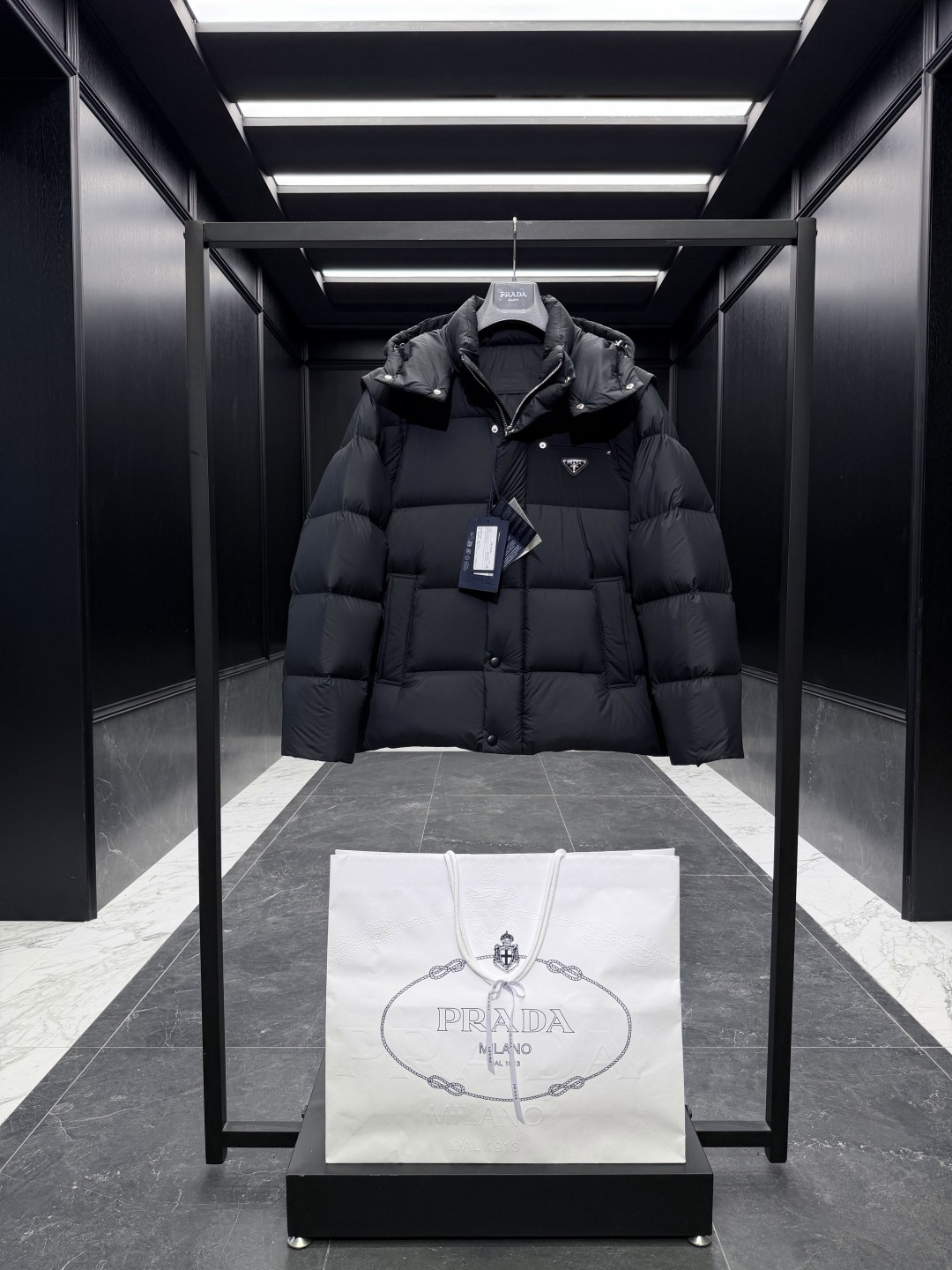 Prada Vest Goose Down Black Hooded S-l