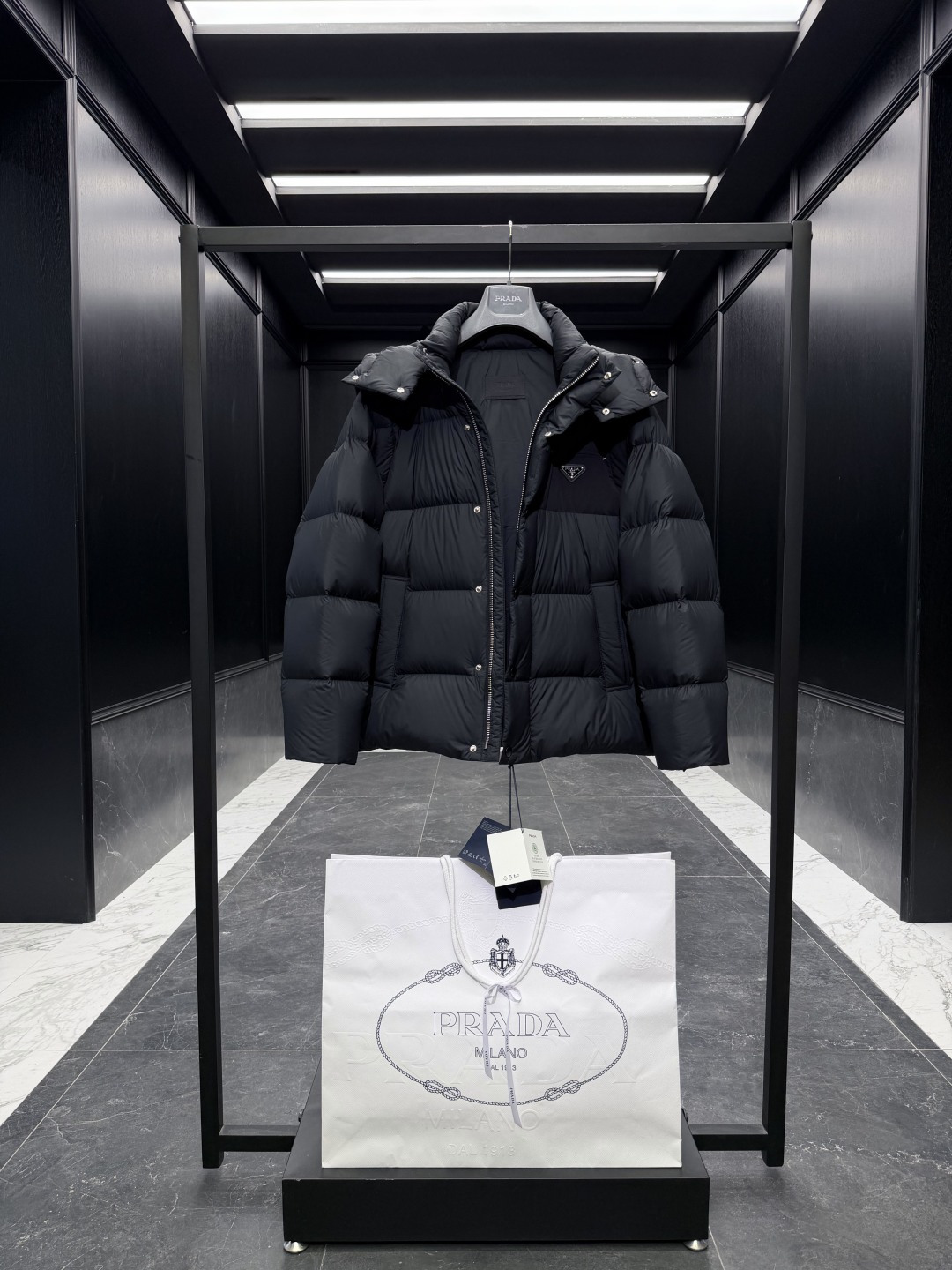 Prada Vest Goose Down Black Hooded S-l