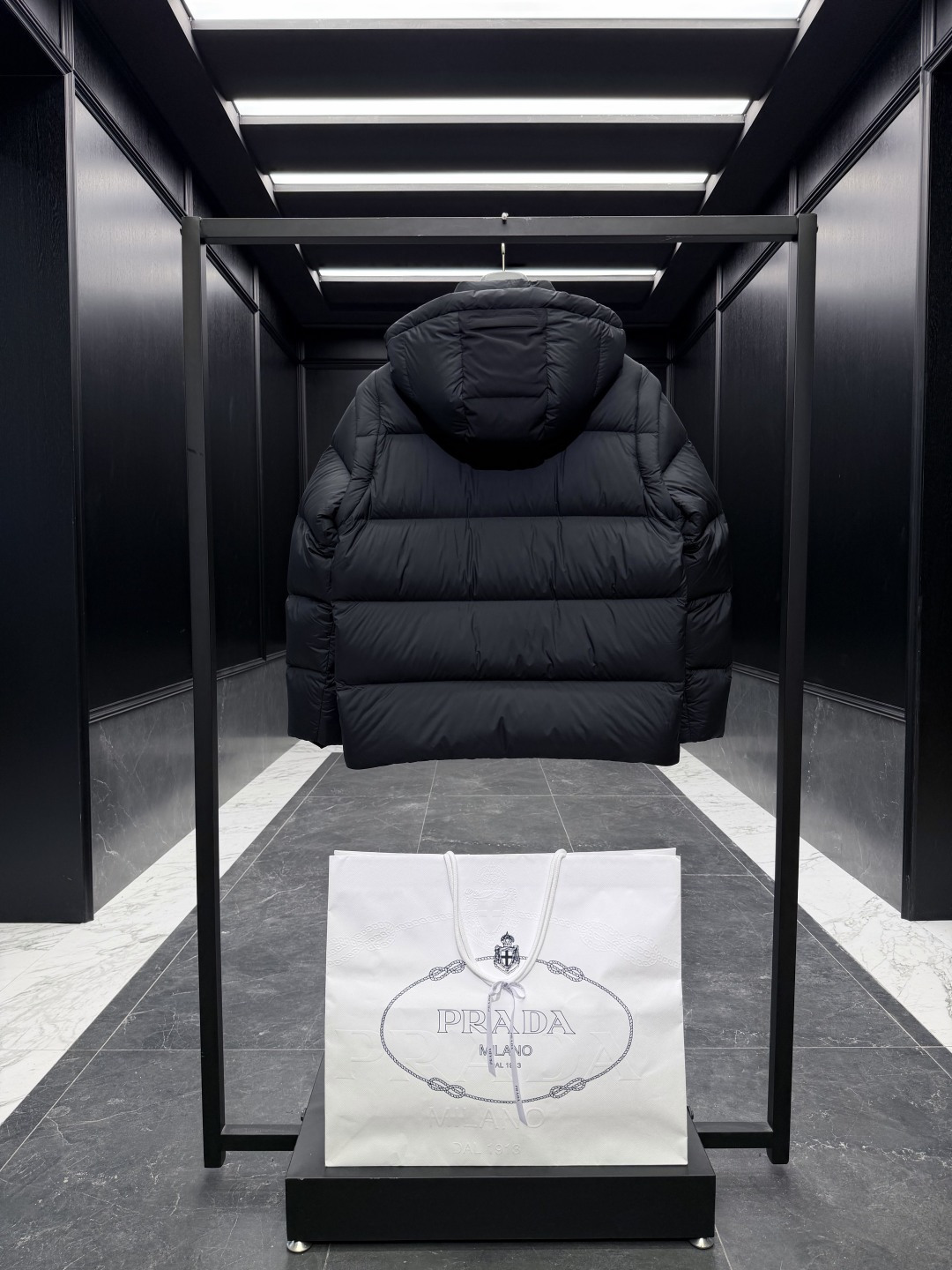 Prada Vest Goose Down Black Hooded S-l