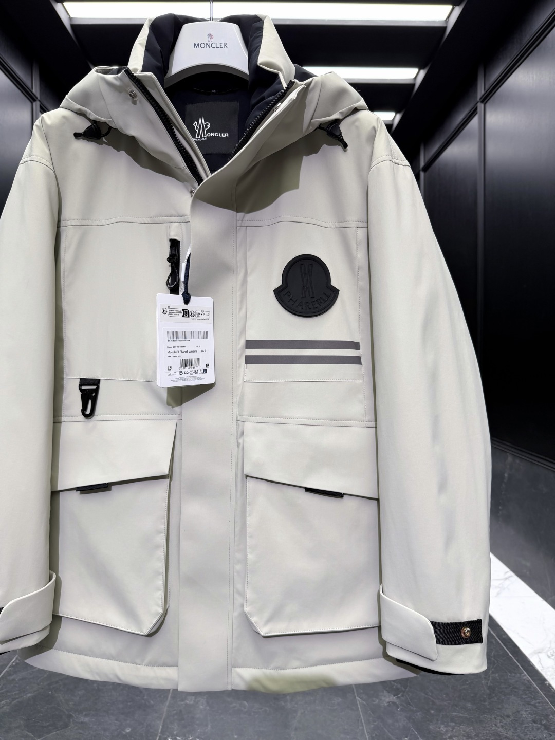 Moncler Female Down Jacket Black S-m-l