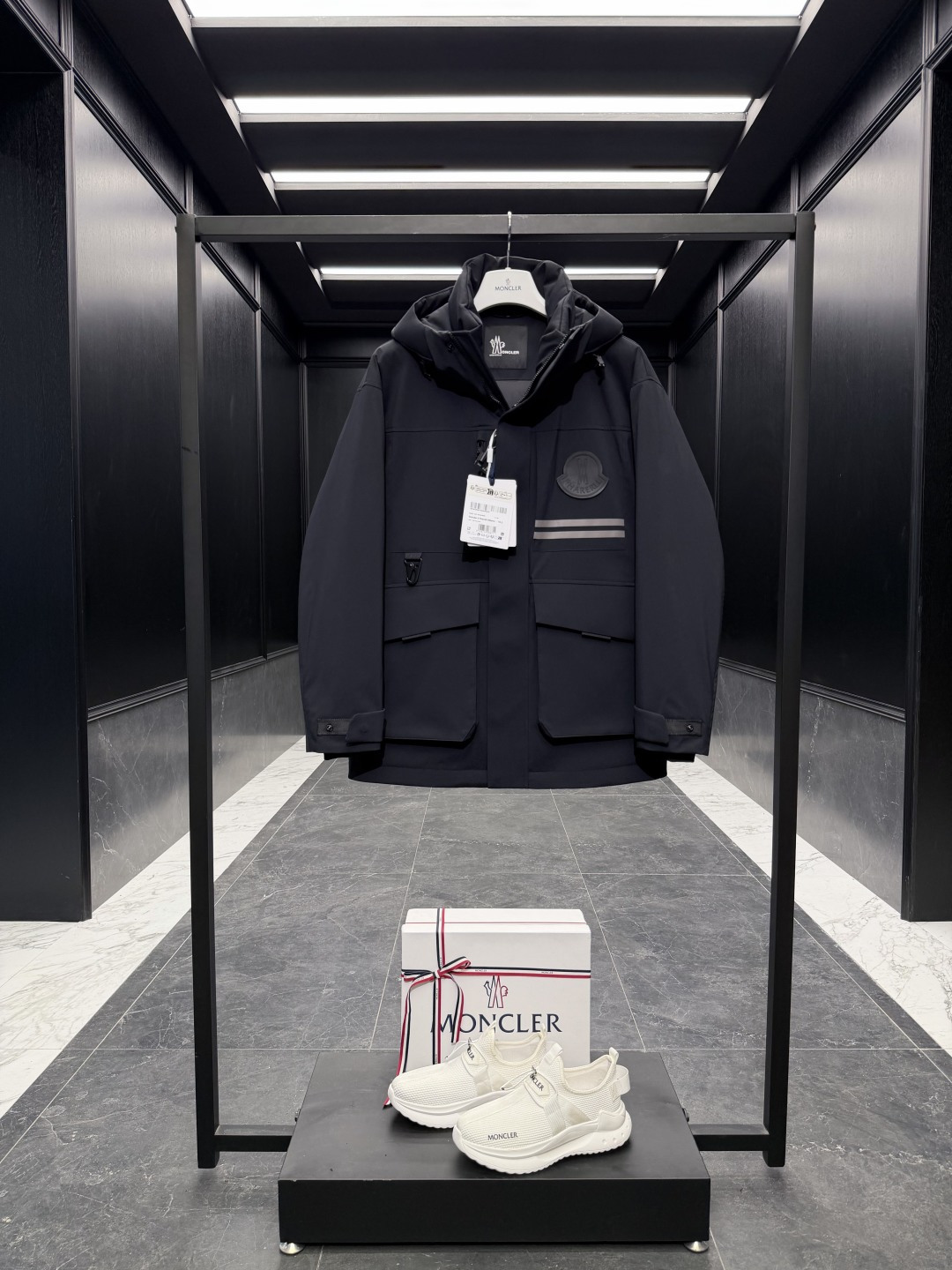 Moncler Female Down Jacket Black S-m-l