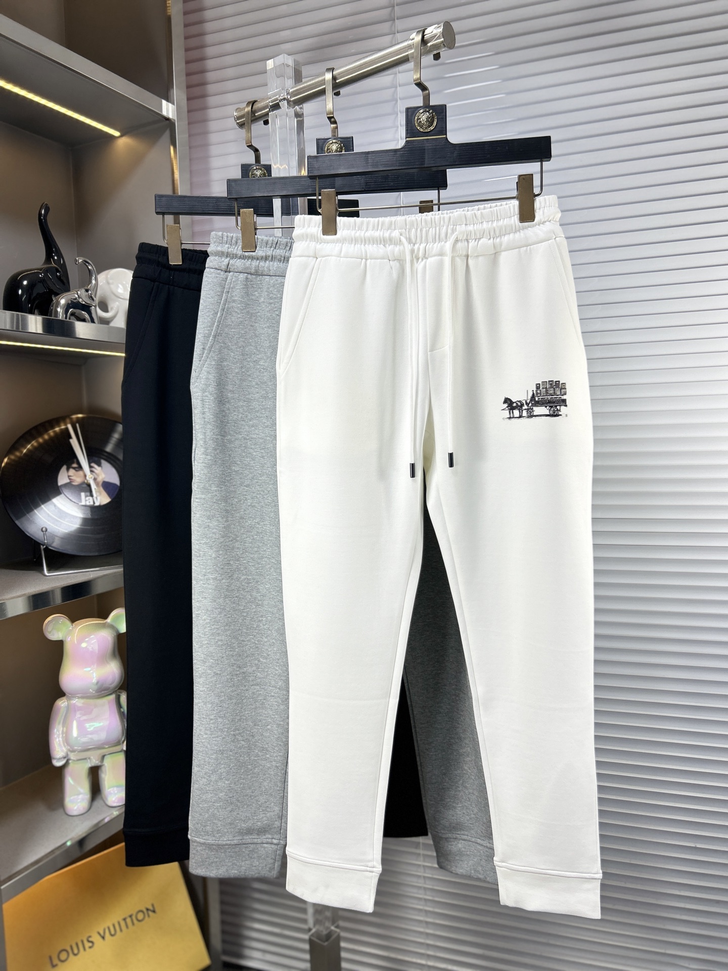 Louis Vuitton Basic Clothing S-m-l-xxxl