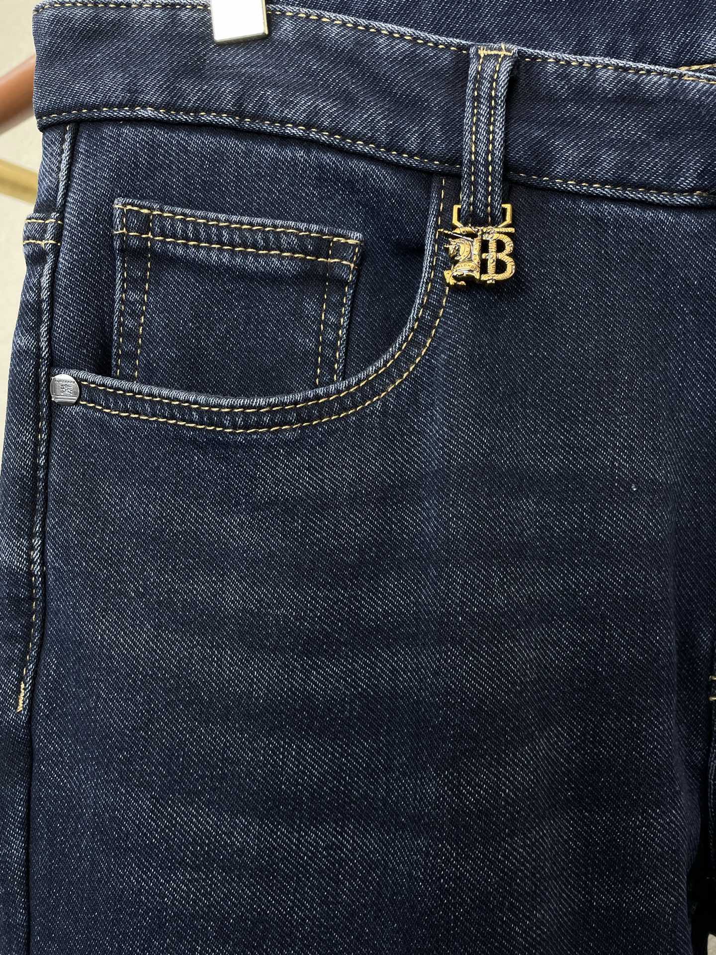 Burberry Jeans Fleece Lined