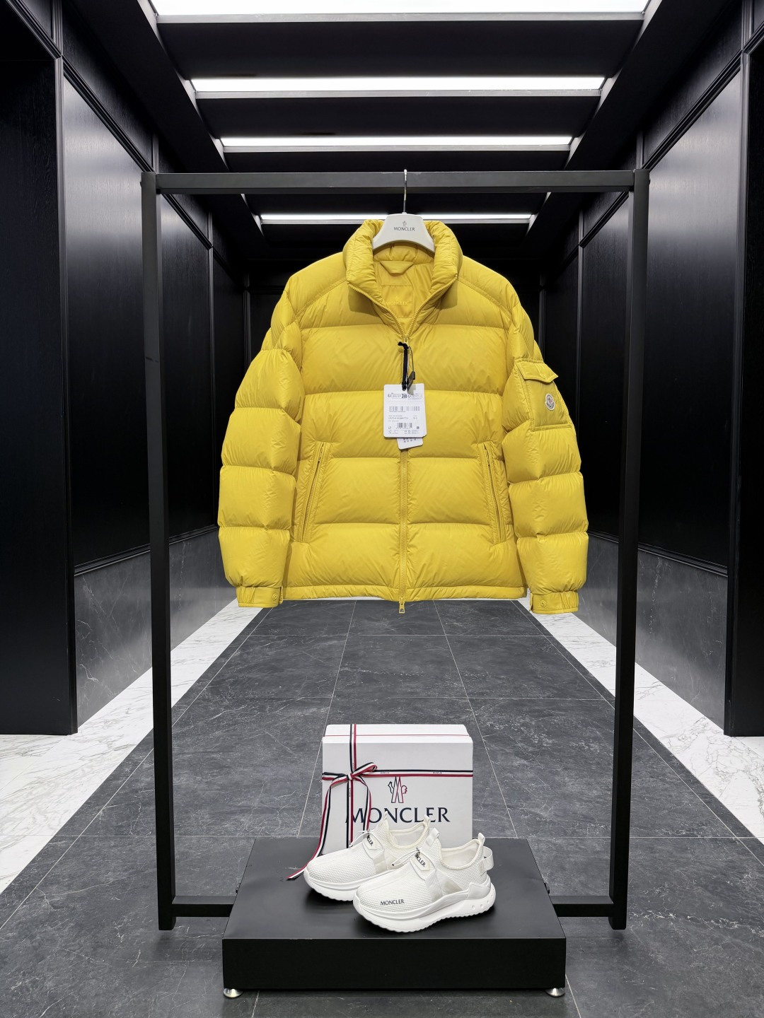 Moncler Male Down Jacket Goose Down Black S-m-l
