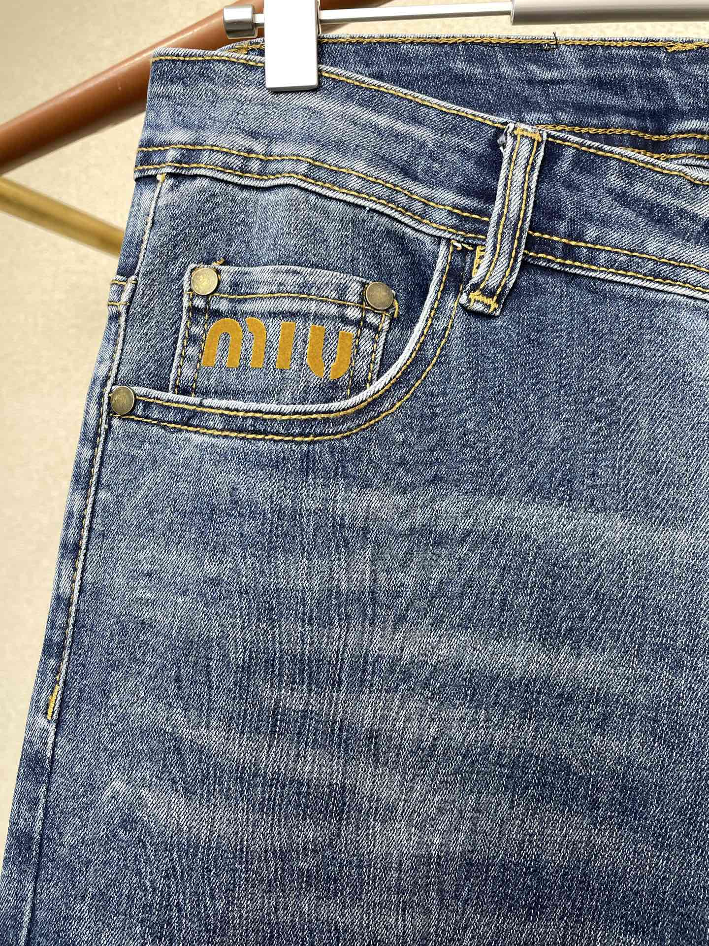 Miu Miu Jeans M