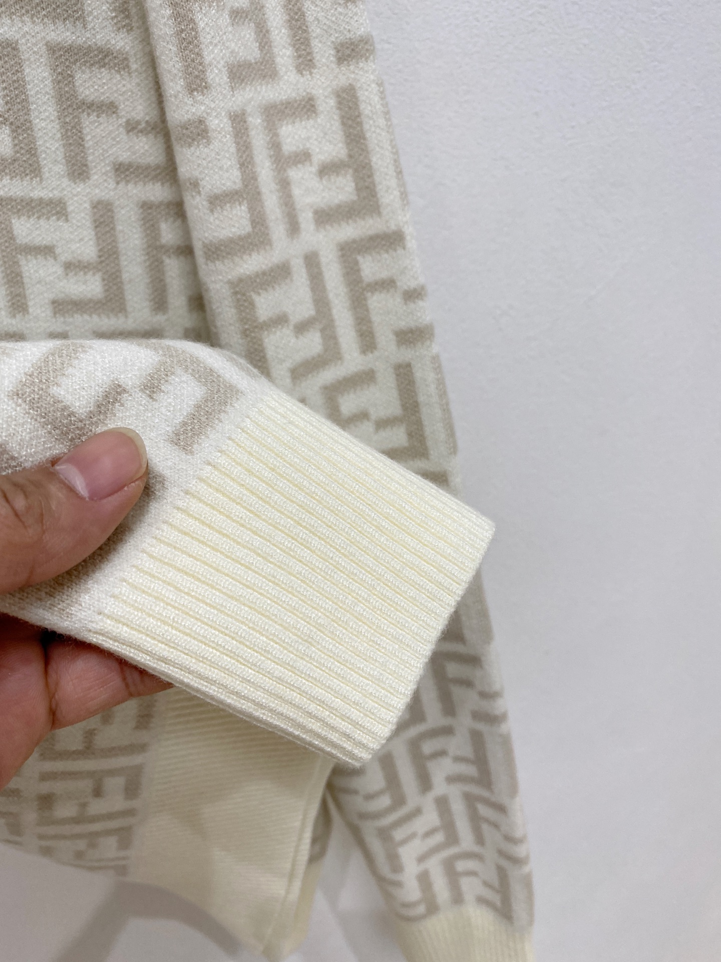 Fendi Basic Clothing Knitted M-l-xl