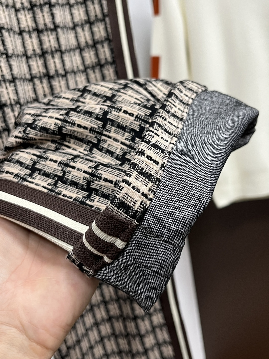 Louis Vuitton Basic Clothing S-l