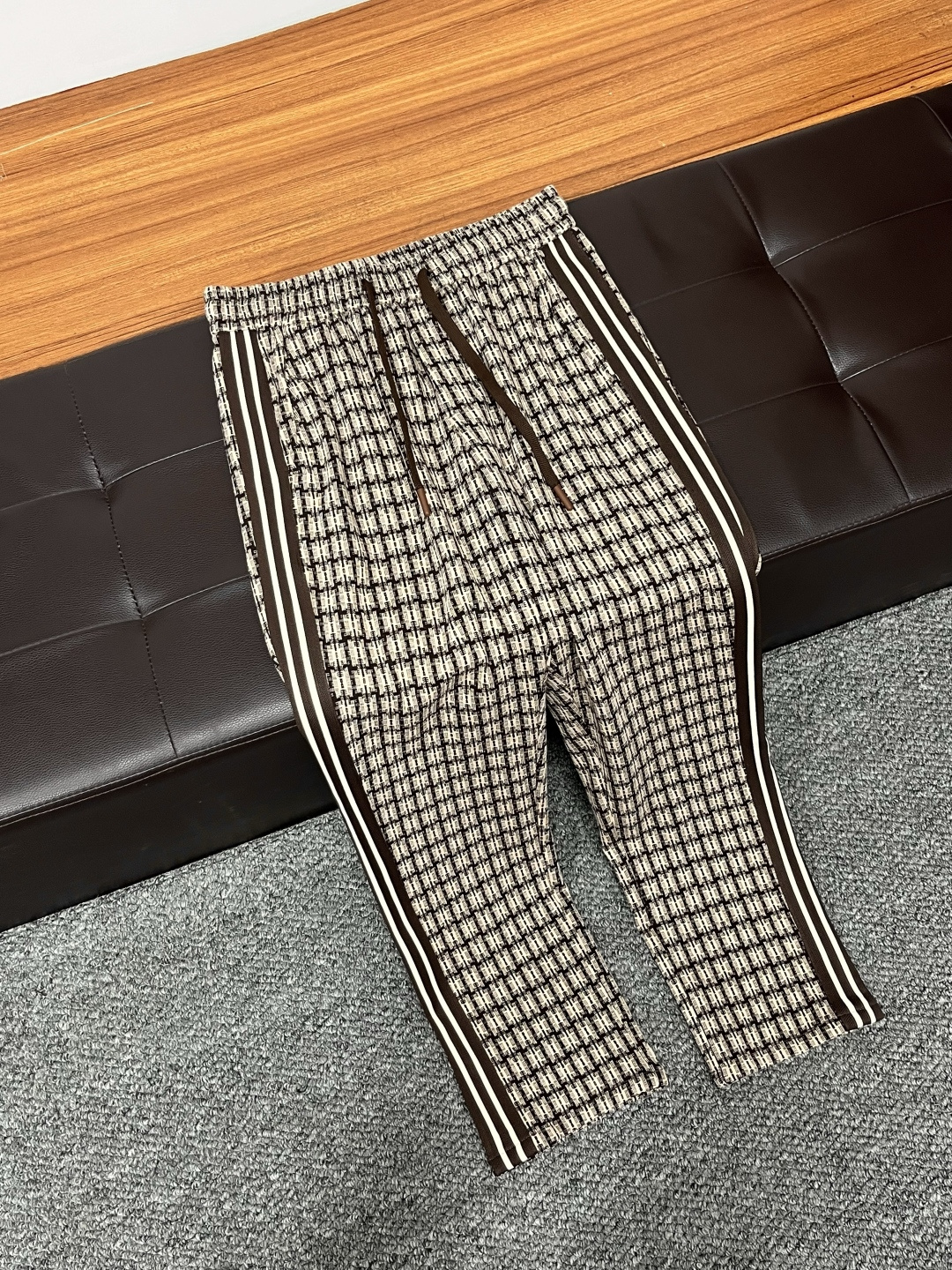 Louis Vuitton Basic Clothing S-l