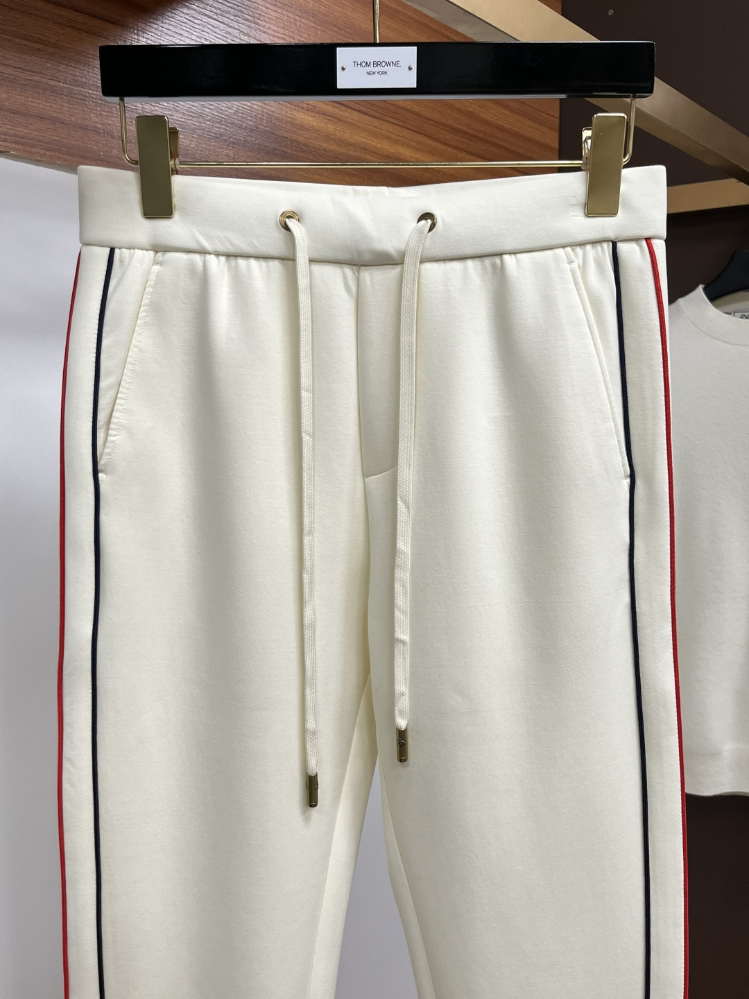 Gucci Basic Clothing S-l