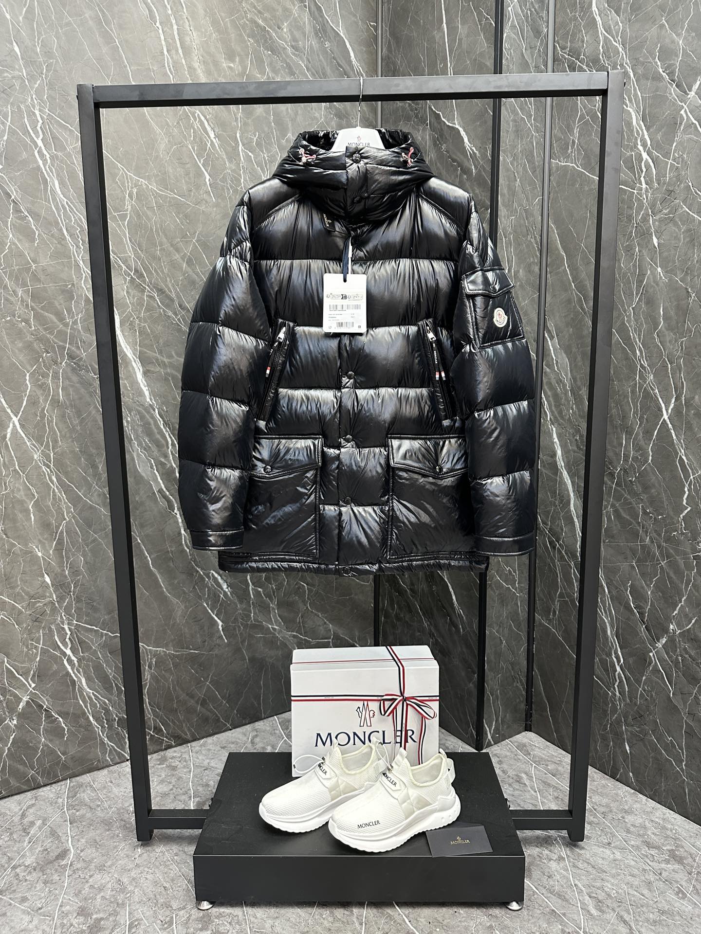 Moncler Couple Down Jacket Hooded S-m-l