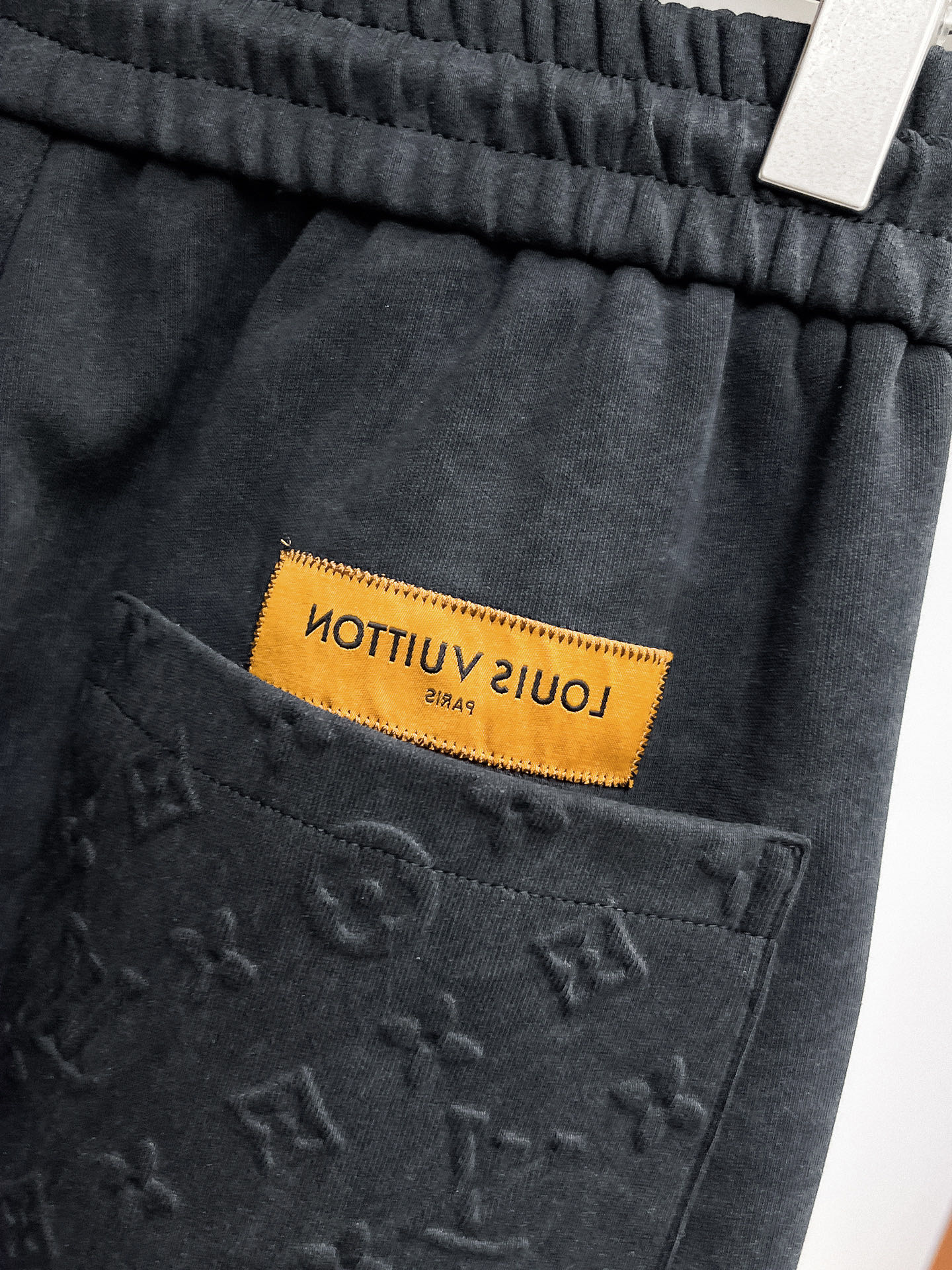 Louis Vuitton Basic Clothing M-l-xl