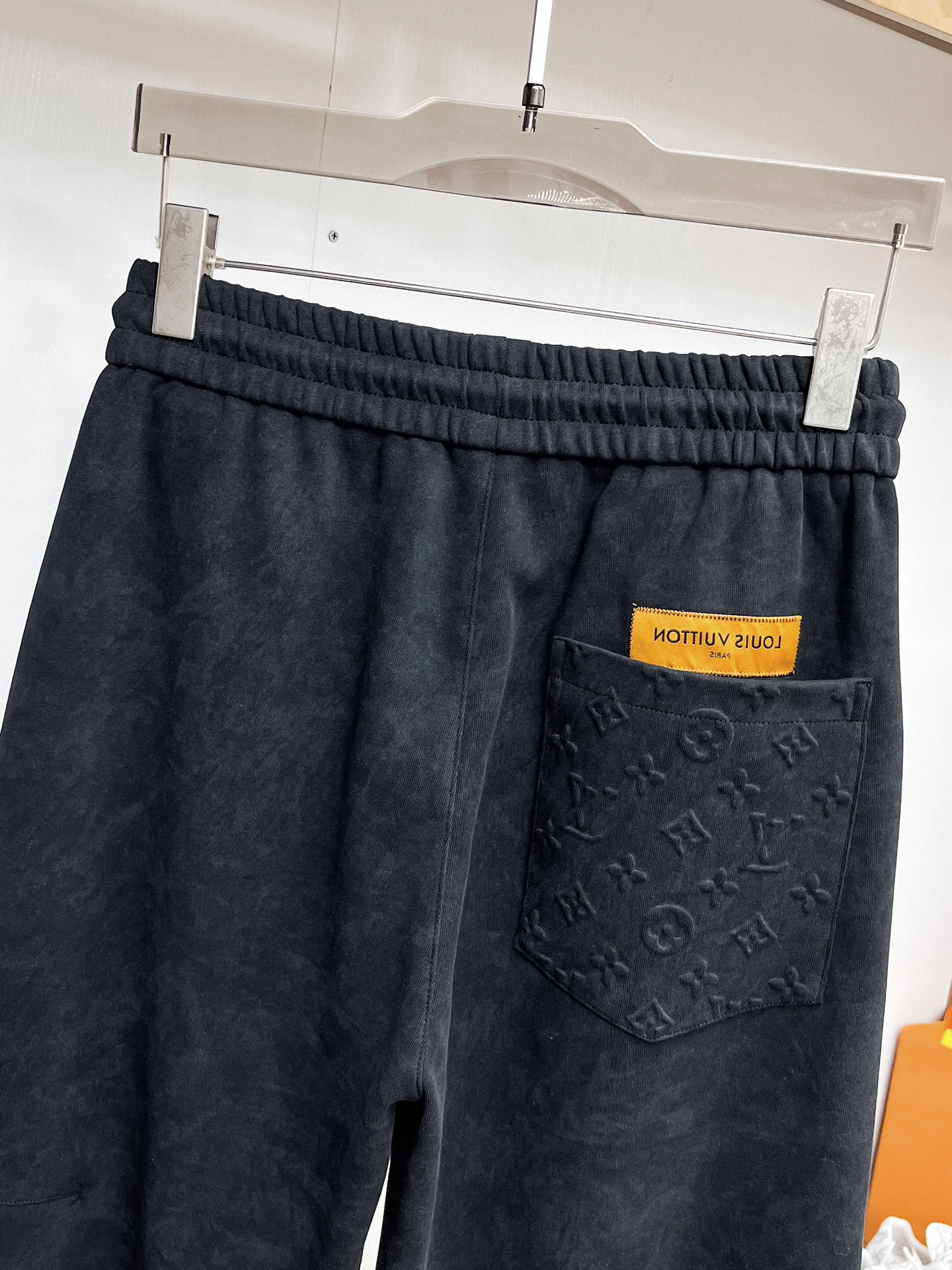 Louis Vuitton Basic Clothing M-l-xl