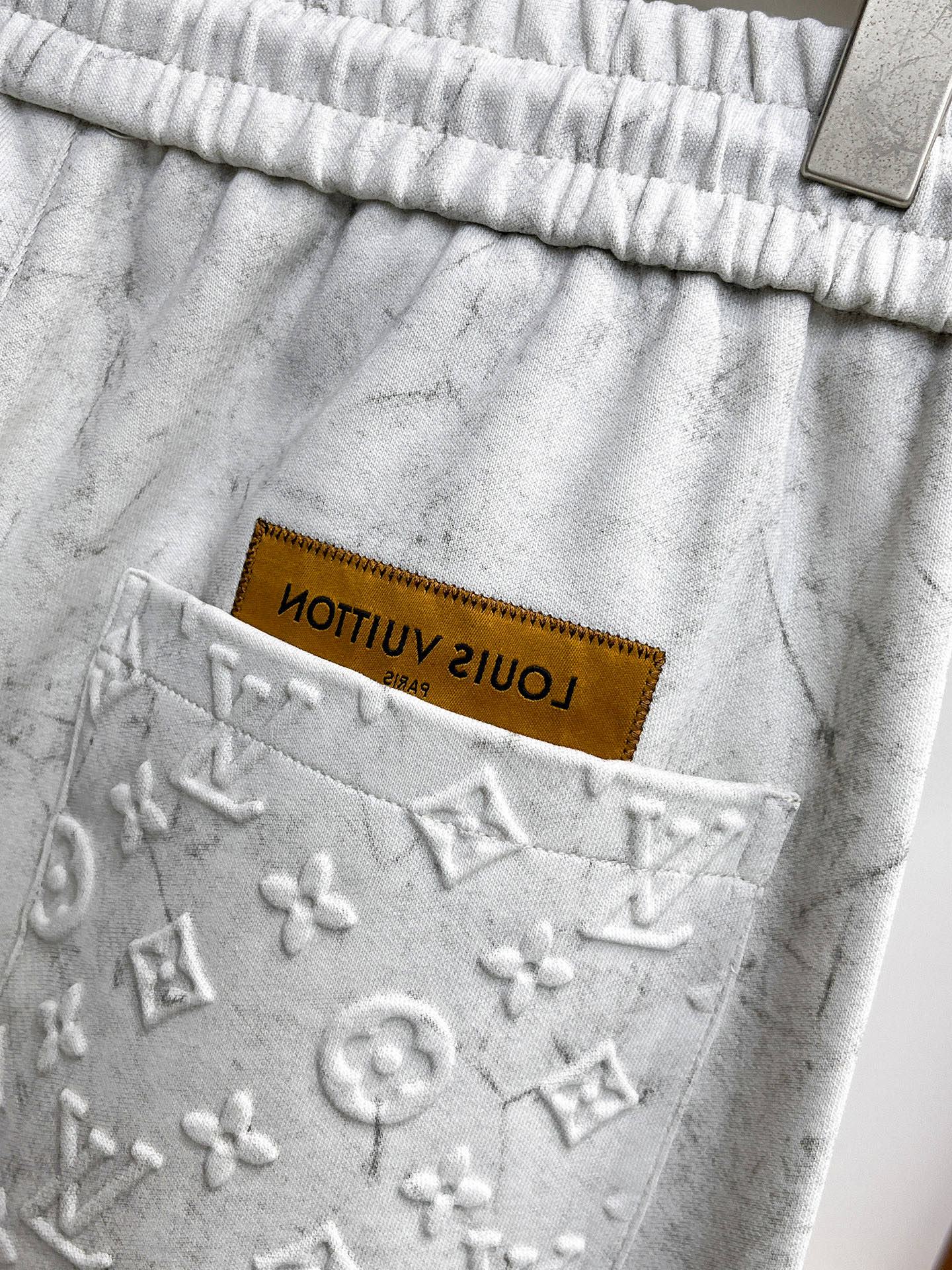 Louis Vuitton Basic Clothing M-l-xl