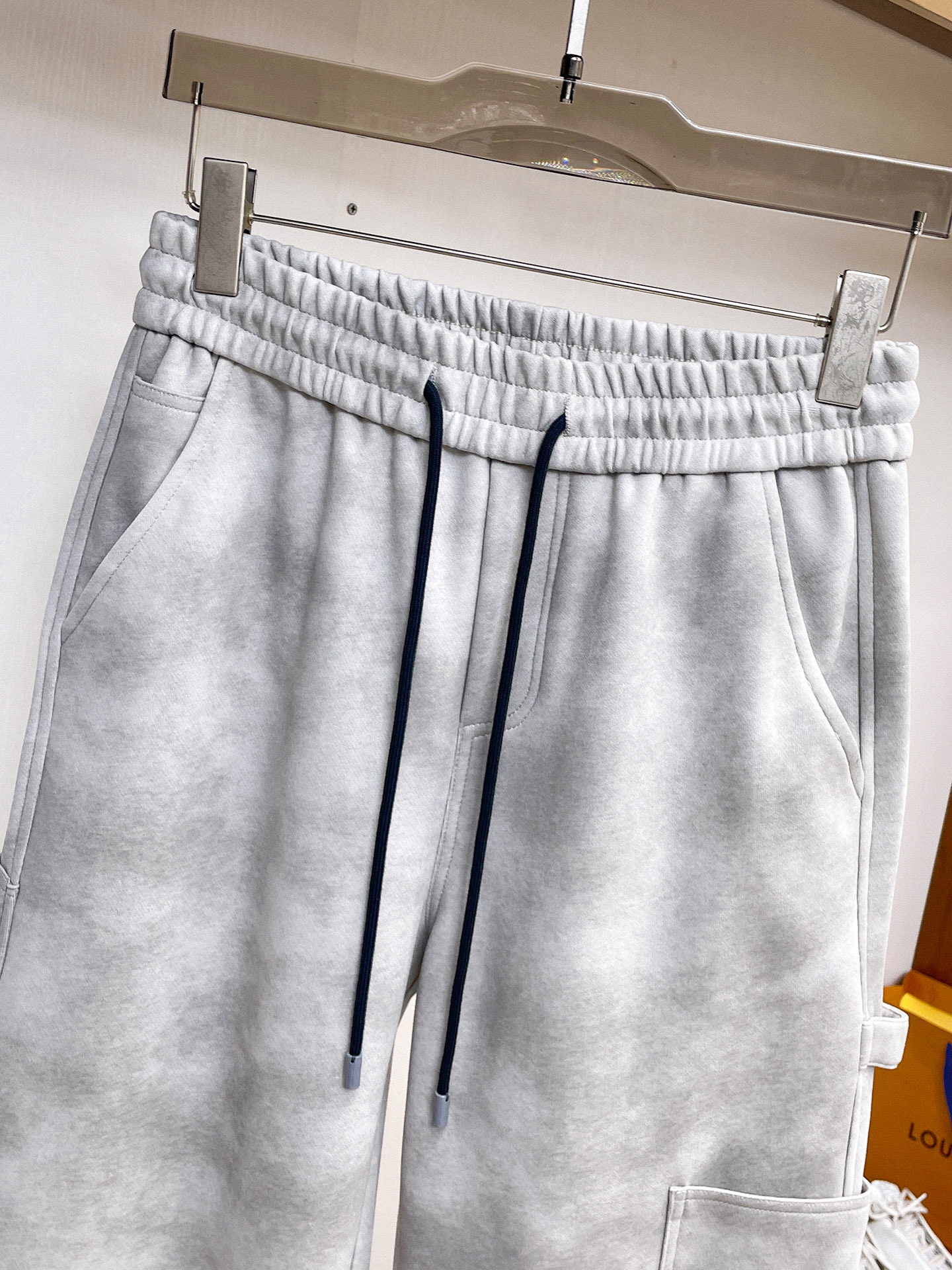 Louis Vuitton Basic Clothing M-l-xl