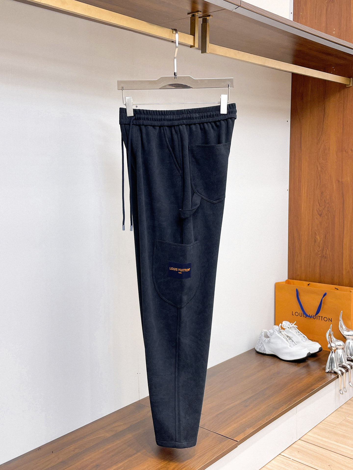 Louis Vuitton Basic Clothing M-l-xl